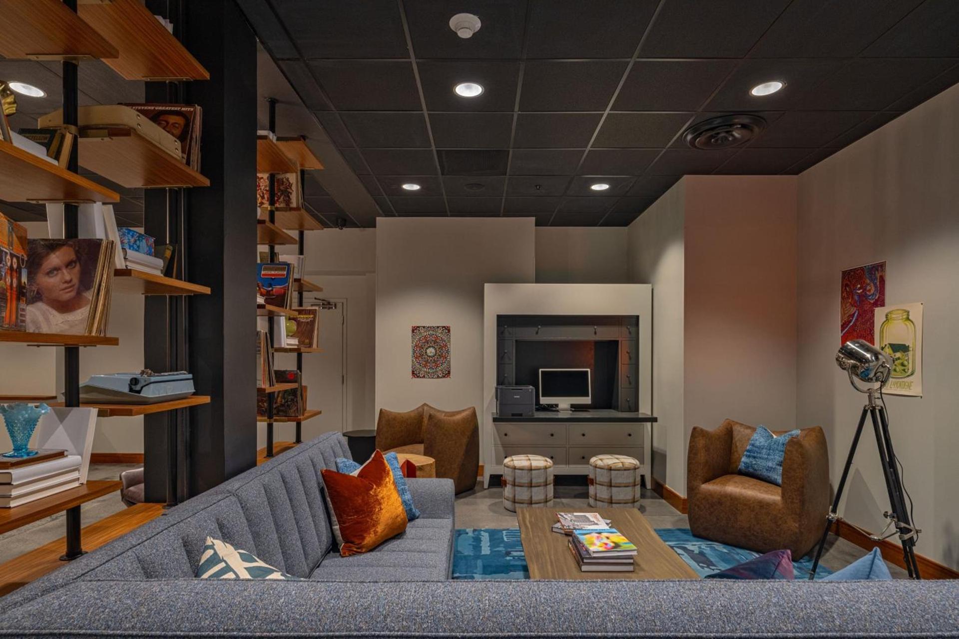 Moxy Phoenix Downtown photo 15