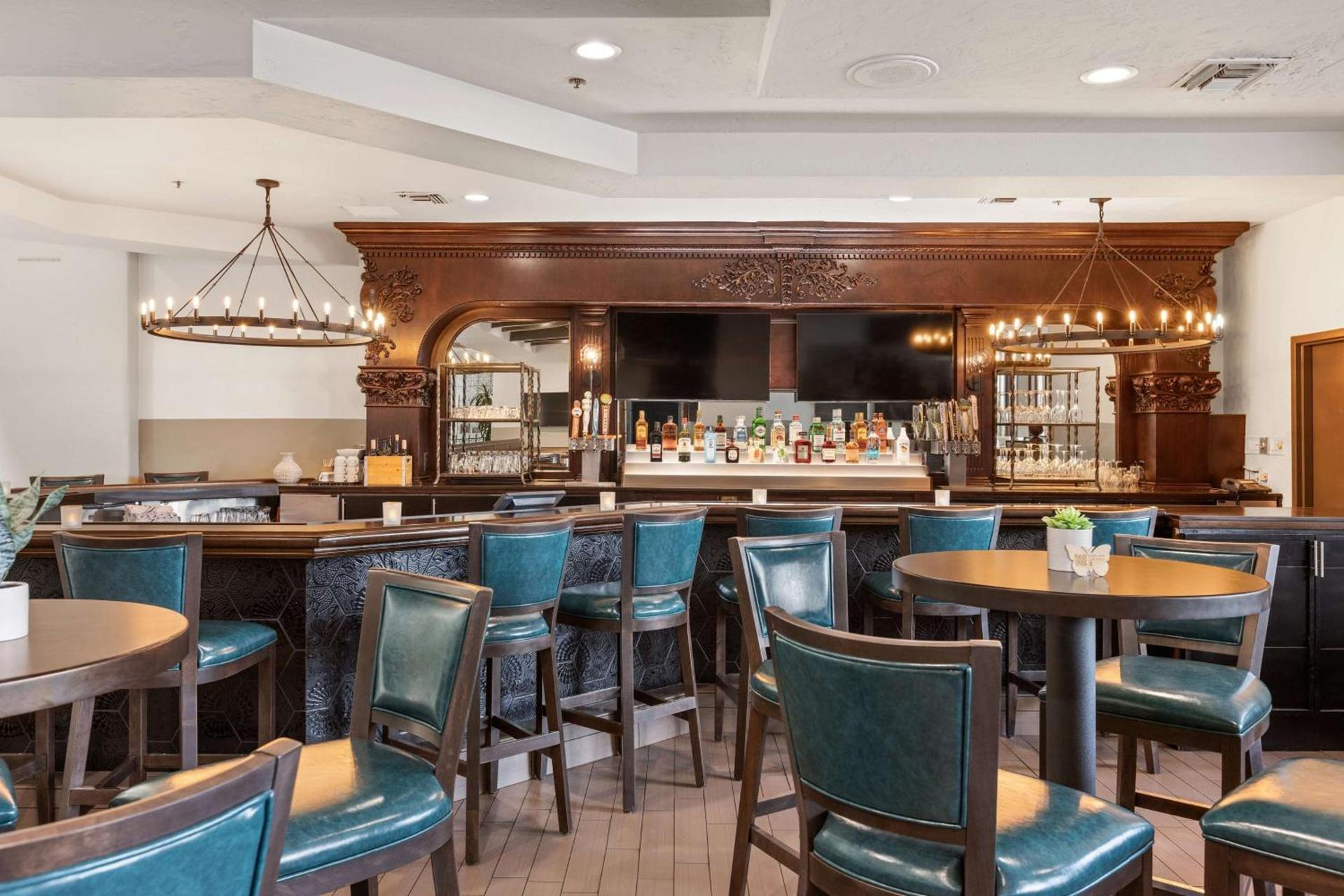 Embassy Suites by Hilton Los Angeles International Airport South photo 37