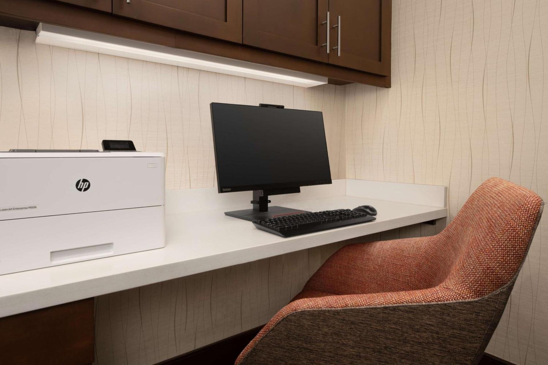 Hampton Inn & Suites Orangeburg, SC photo 36