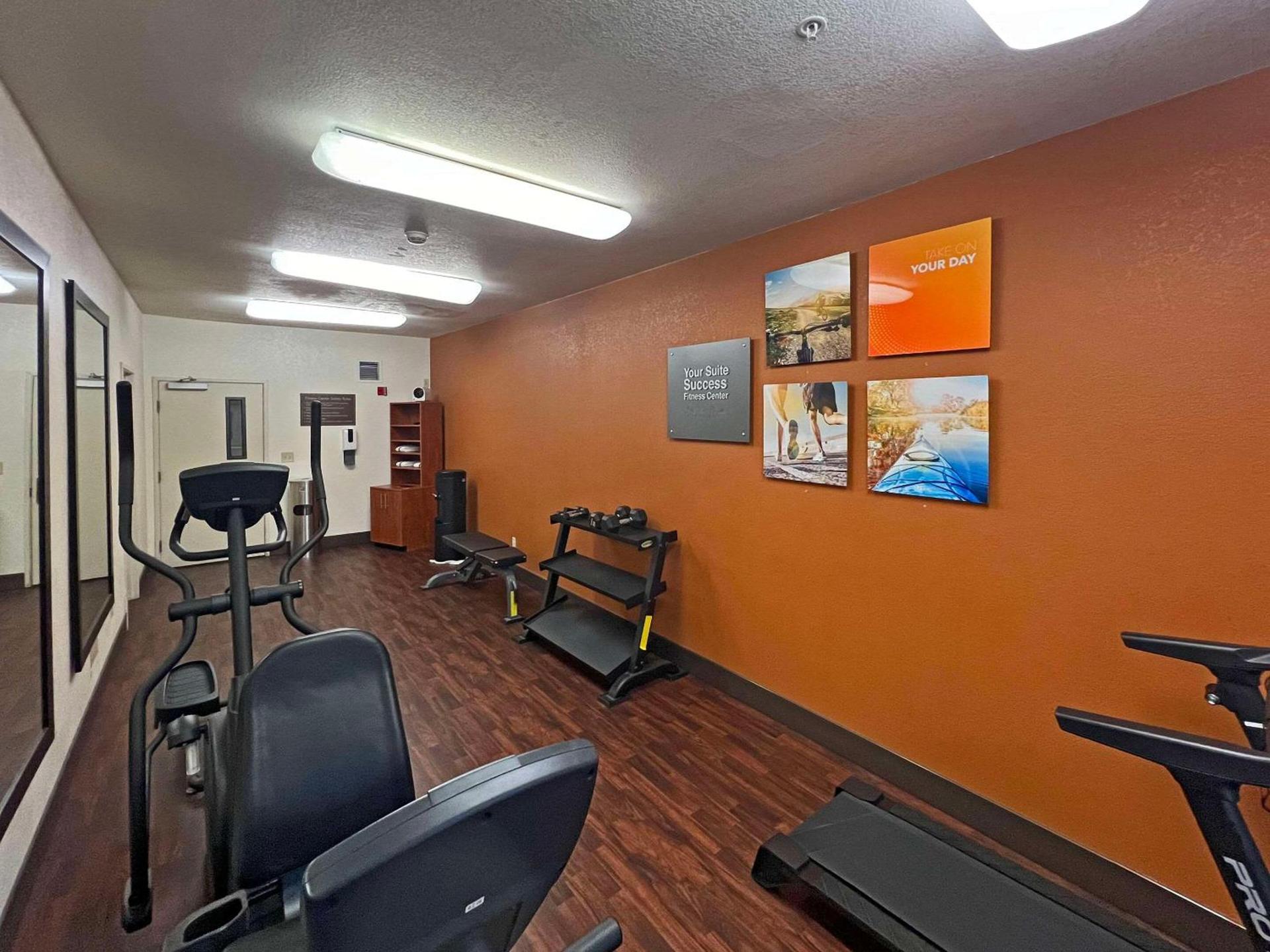 Comfort Suites Peoria Sports Complex photo 20