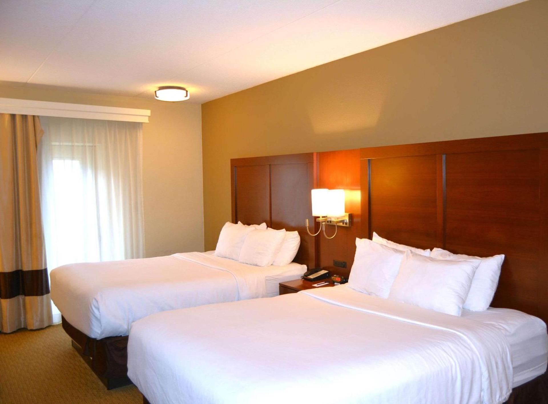 Comfort Inn Lancaster at Rockvale photo 37