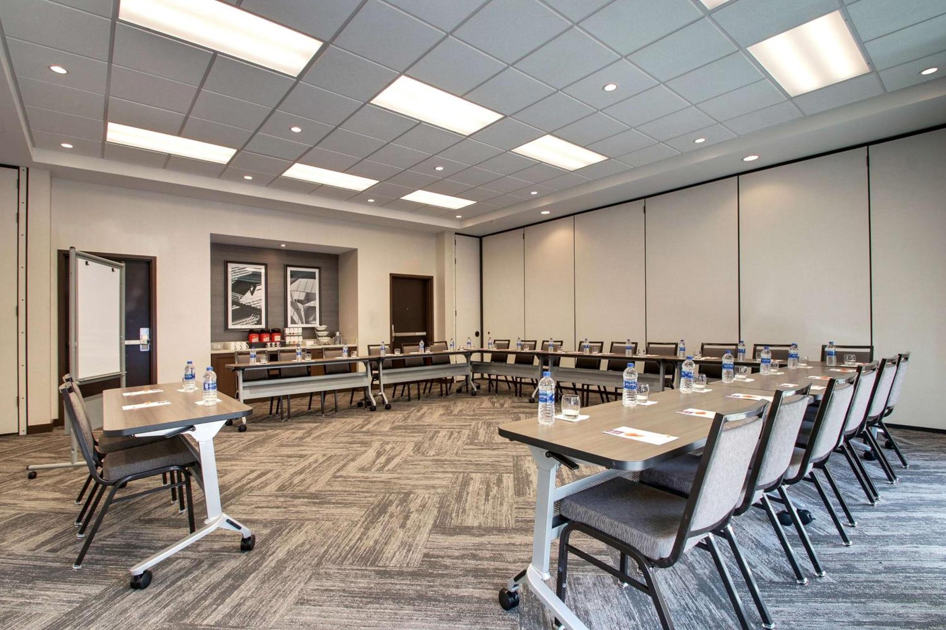 Hyatt Place Milwaukee Downtown photo 9