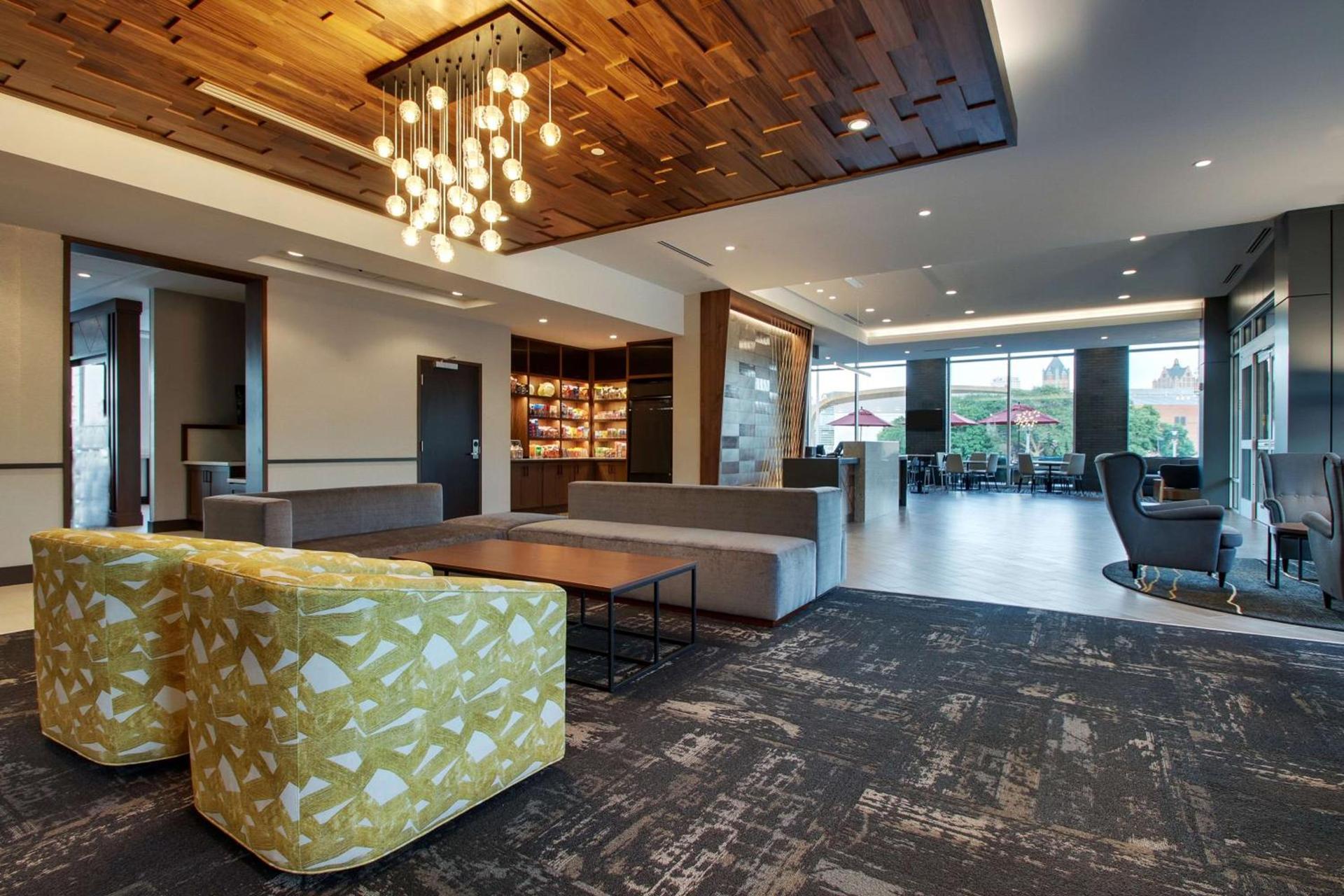Hyatt Place Milwaukee Downtown photo 18