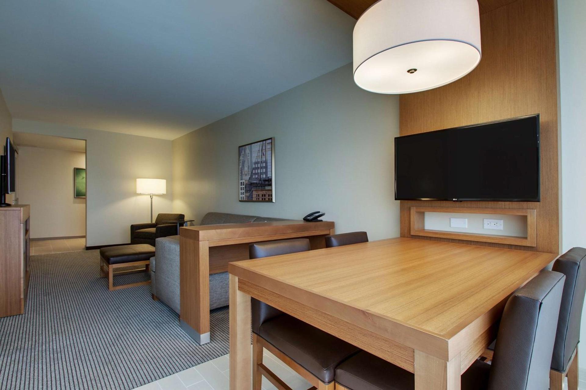 Hyatt Place Milwaukee Downtown photo 31