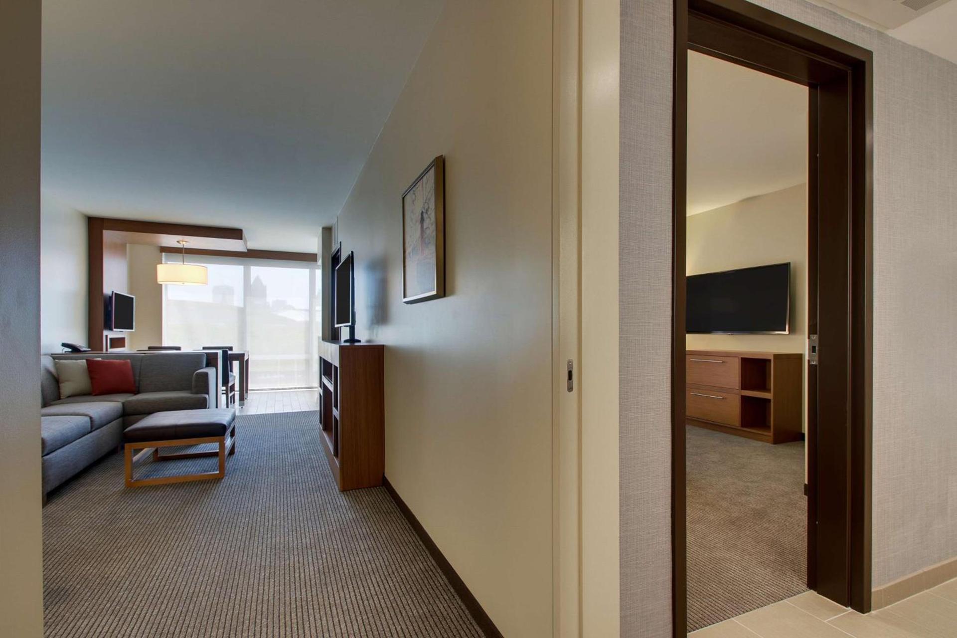 Hyatt Place Milwaukee Downtown photo 32