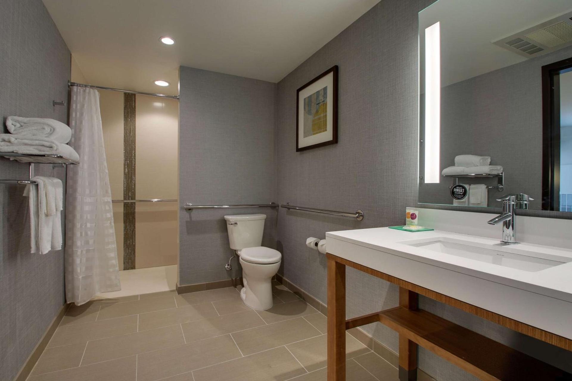 Hyatt Place Milwaukee Downtown photo 37
