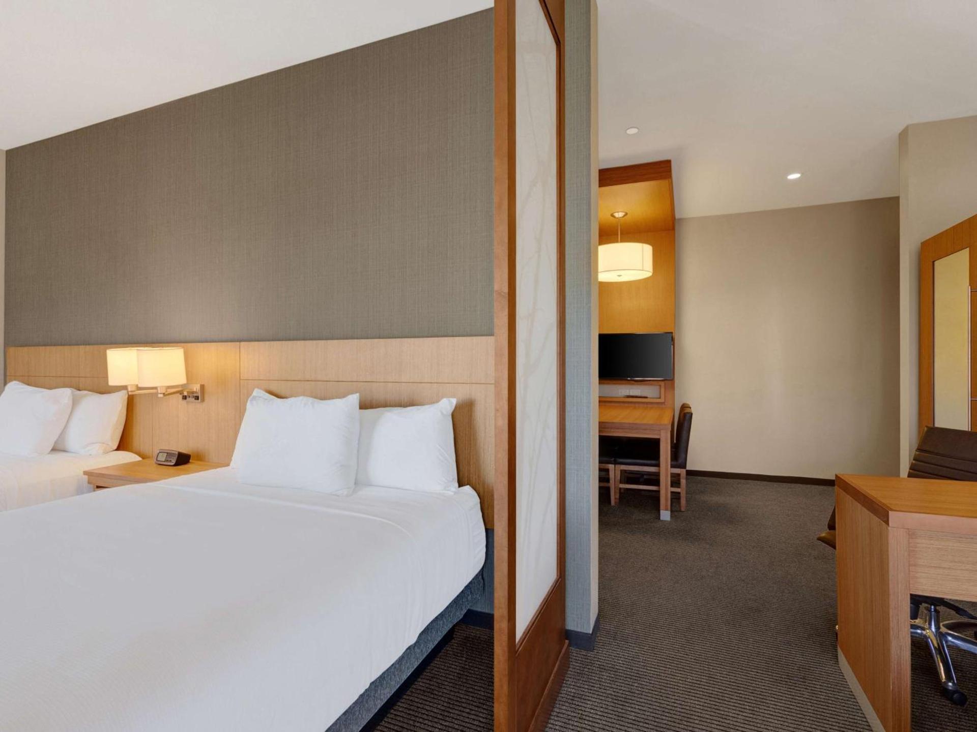 Hyatt Place Milwaukee Downtown photo 61