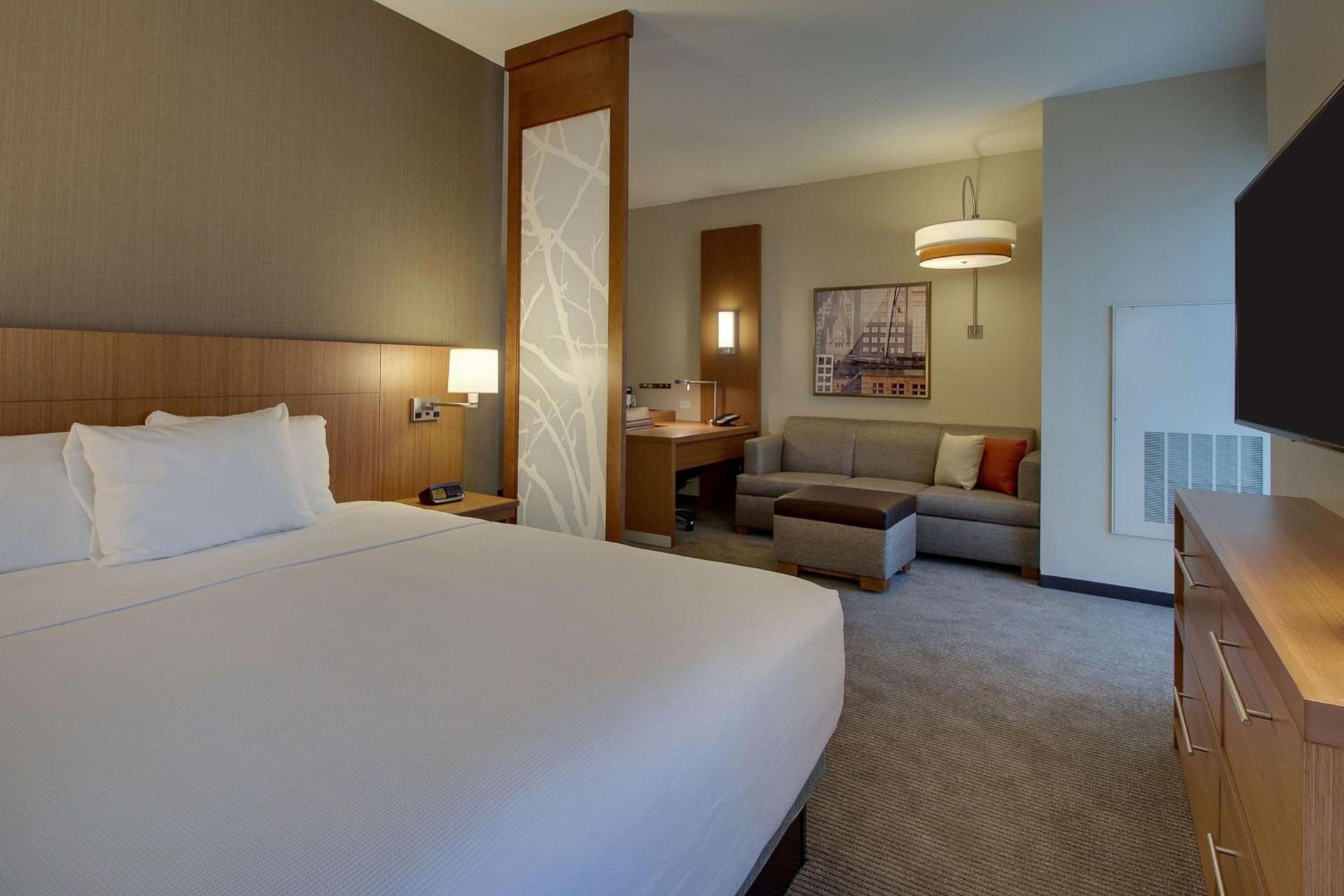 Hyatt Place Milwaukee Downtown photo 67