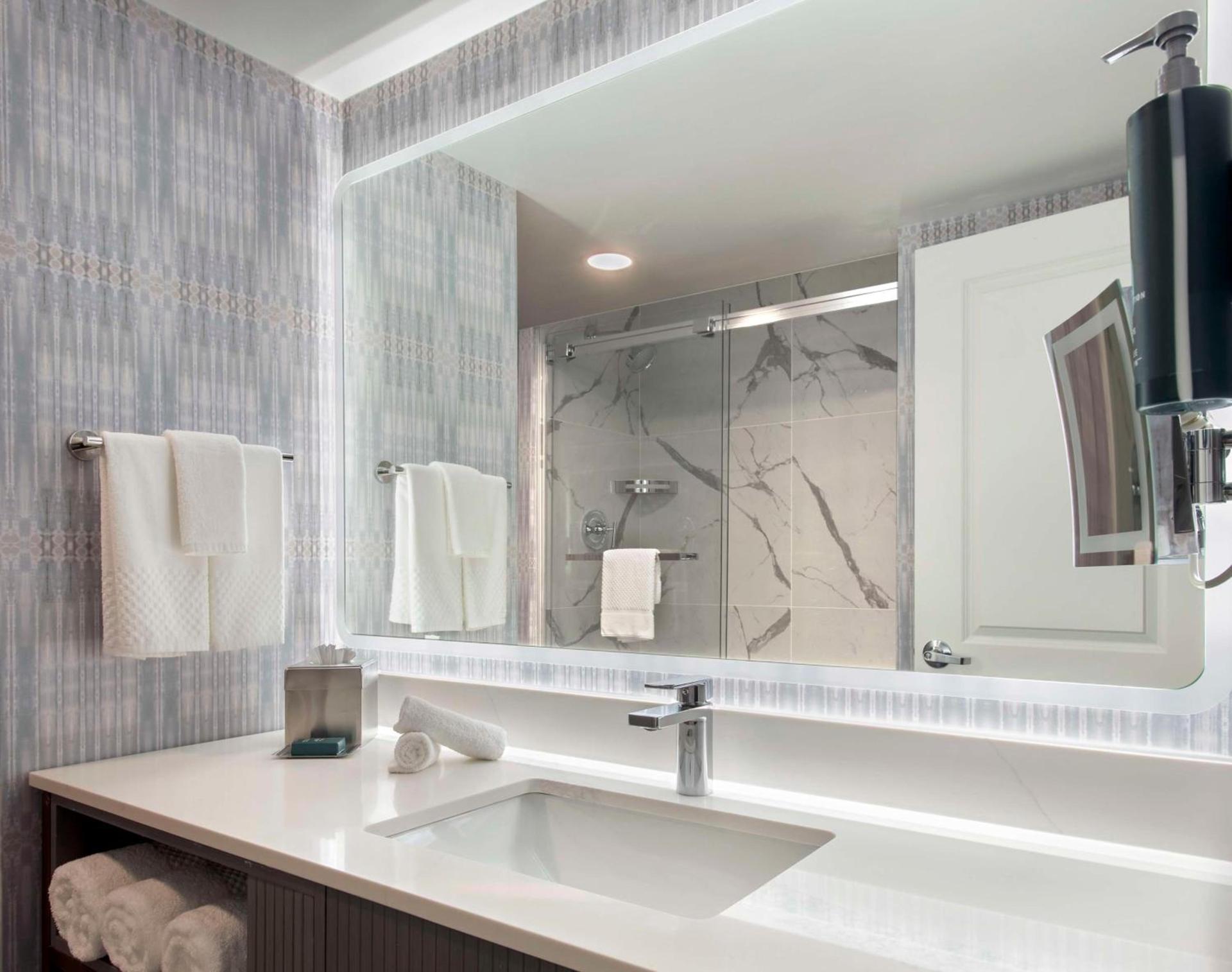 DoubleTree by Hilton Poughkeepsie photo 7