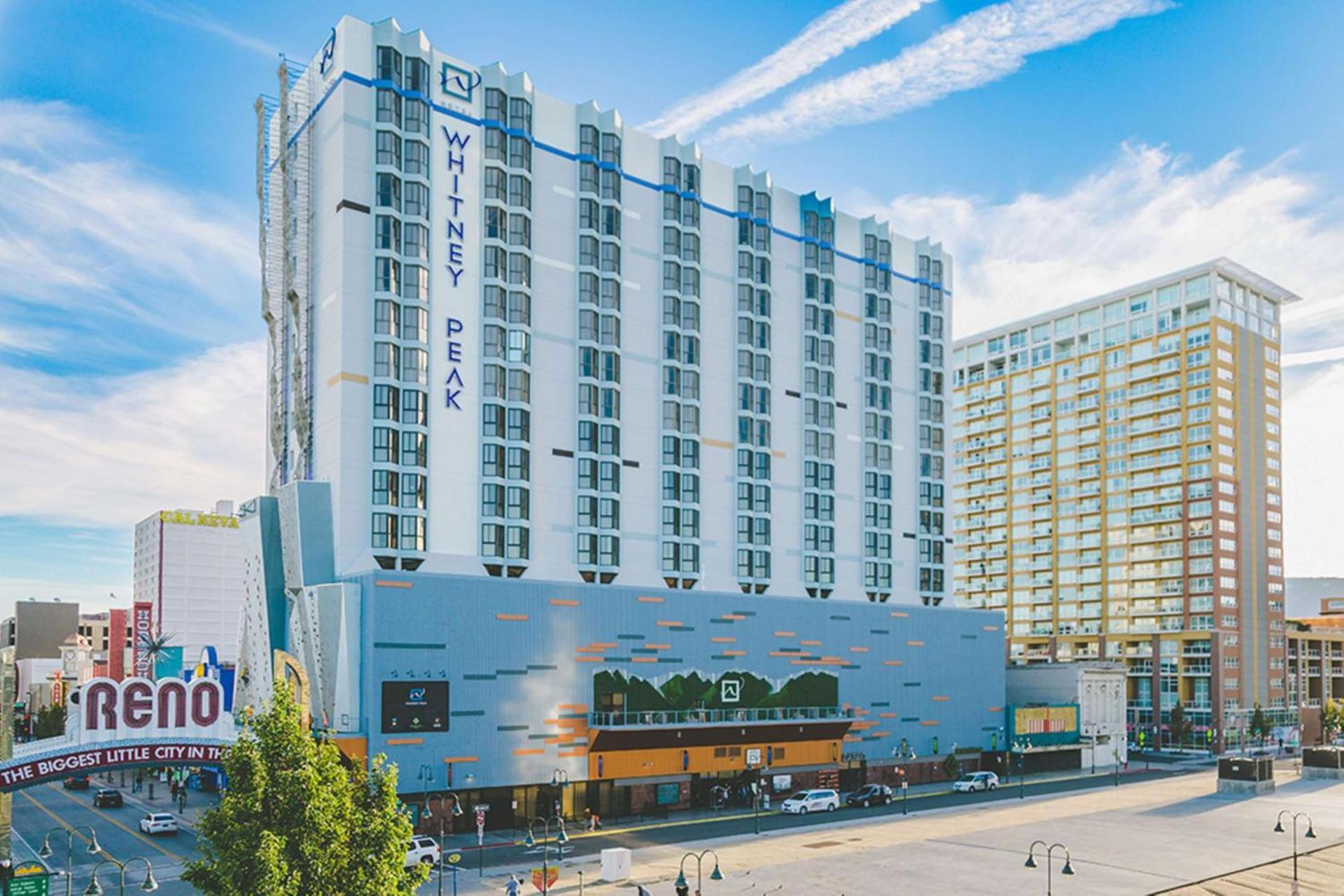 Whitney Peak Hotel Reno, Tapestry Collection by Hilton — hotel in Reno