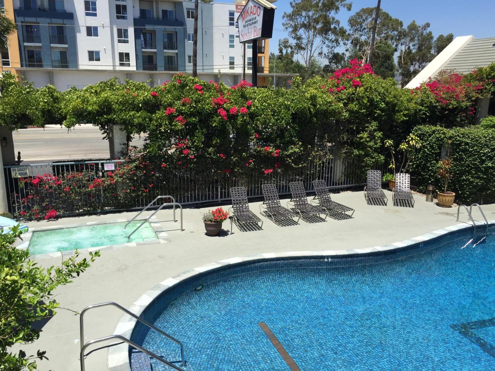 Mikado Hotel - Universal Studios-Burbank photo 10