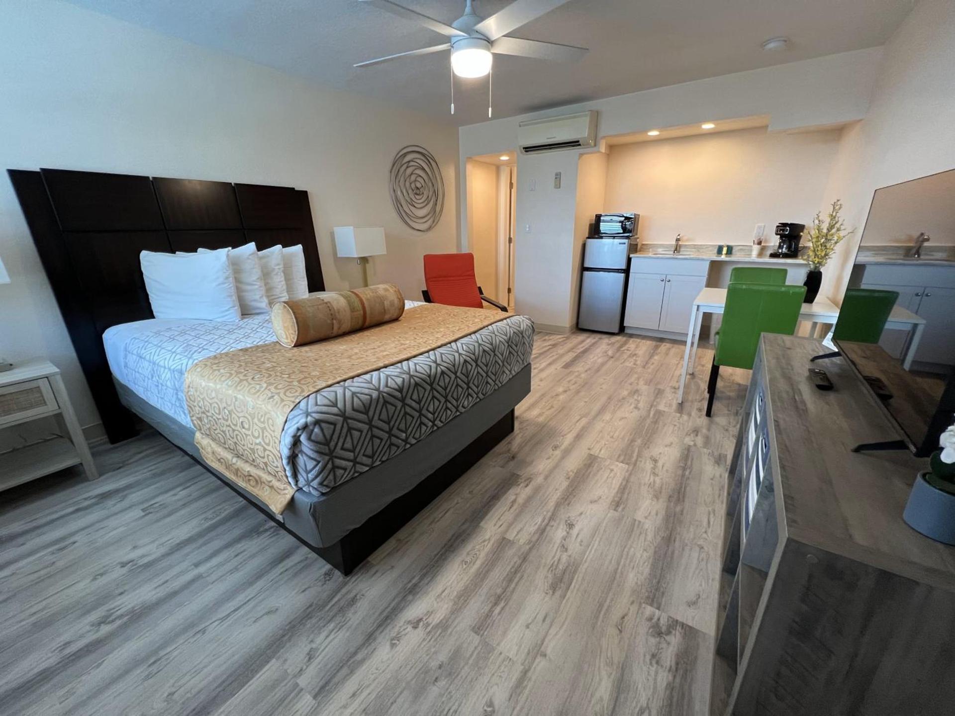 Beachside Resort Motel photo 41