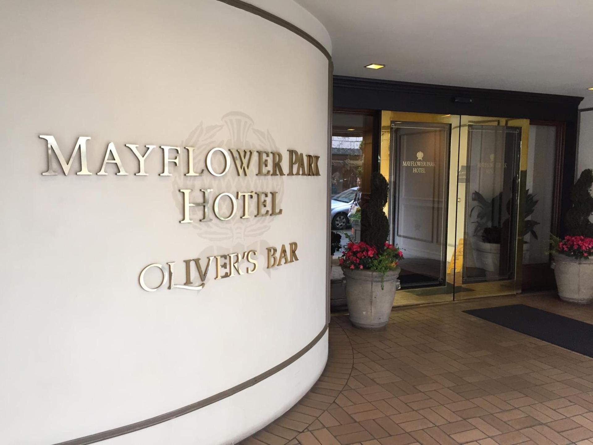 Mayflower Park Hotel photo 17