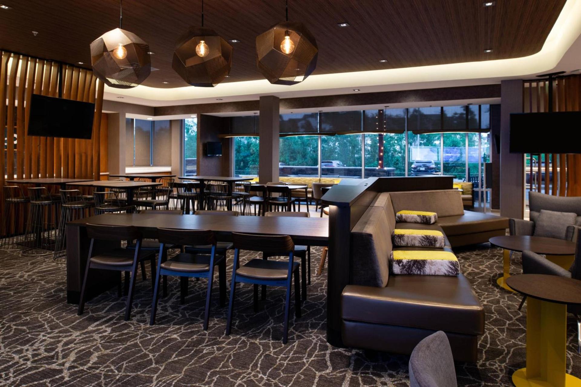 SpringHill Suites by Marriott Elizabethtown photo 13