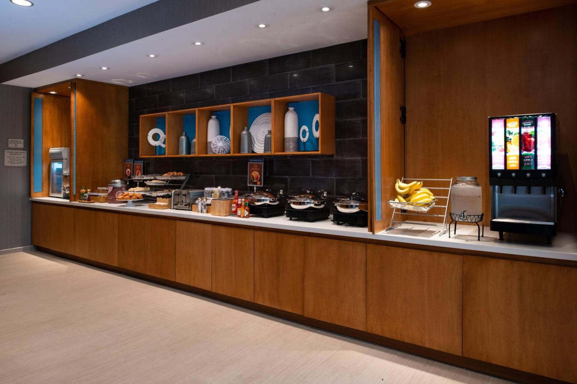 SpringHill Suites by Marriott Elizabethtown photo 14