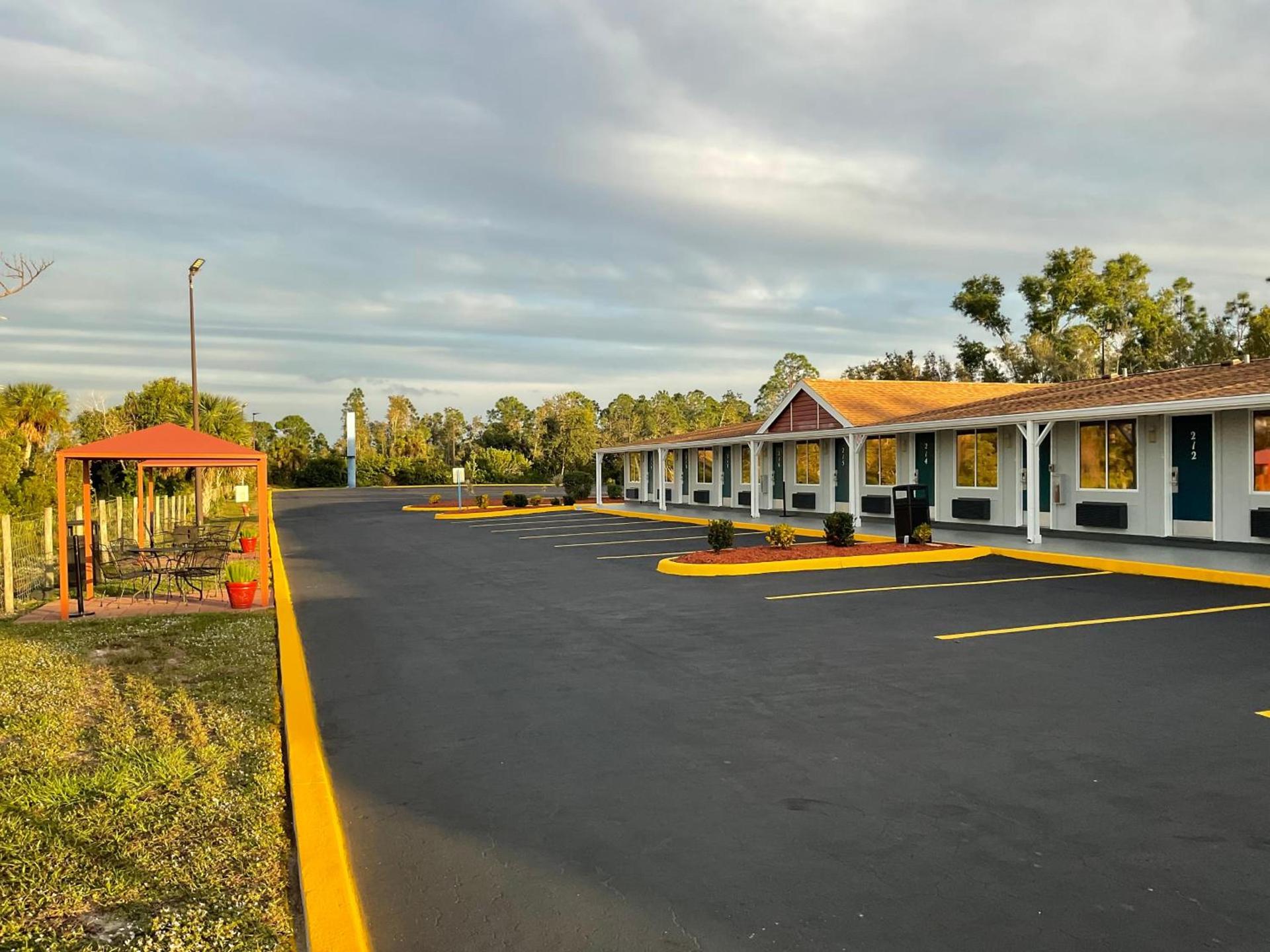 Knights Inn Punta Gorda photo 20