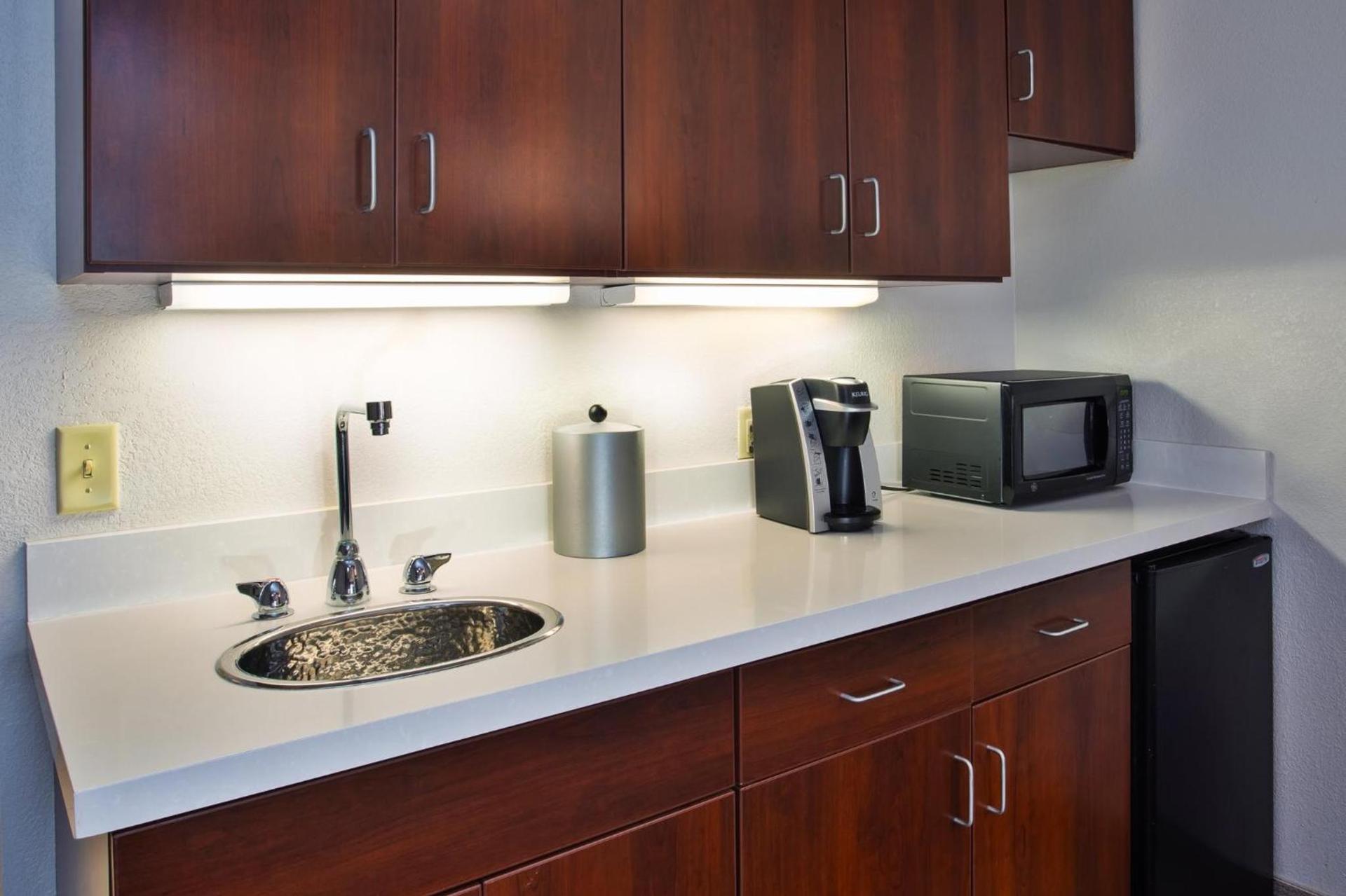 Holiday Inn Express Hotel & Suites Rochester Webster by IHG photo 12