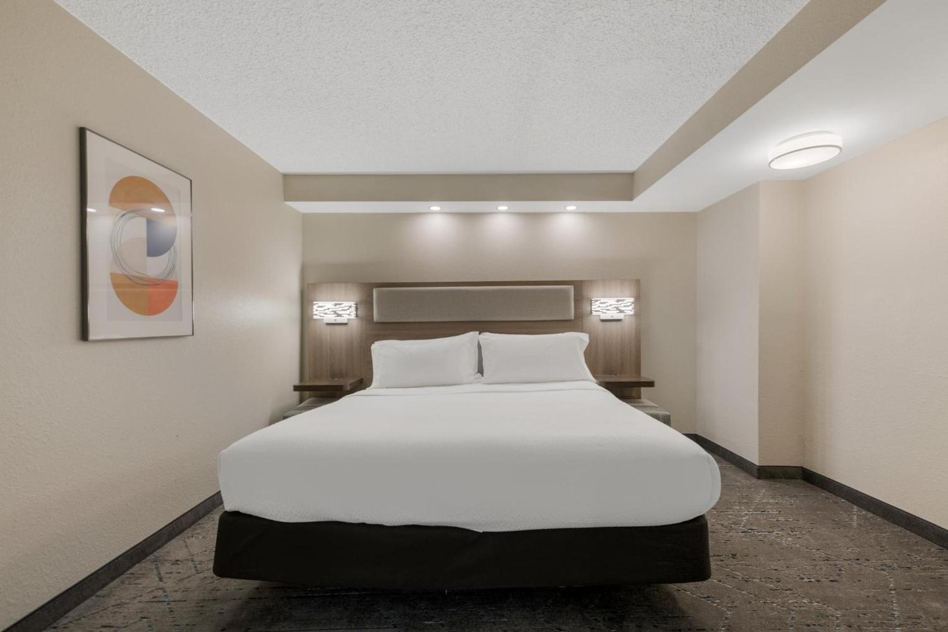 Holiday Inn Express Hotels- Hampton by IHG photo 52