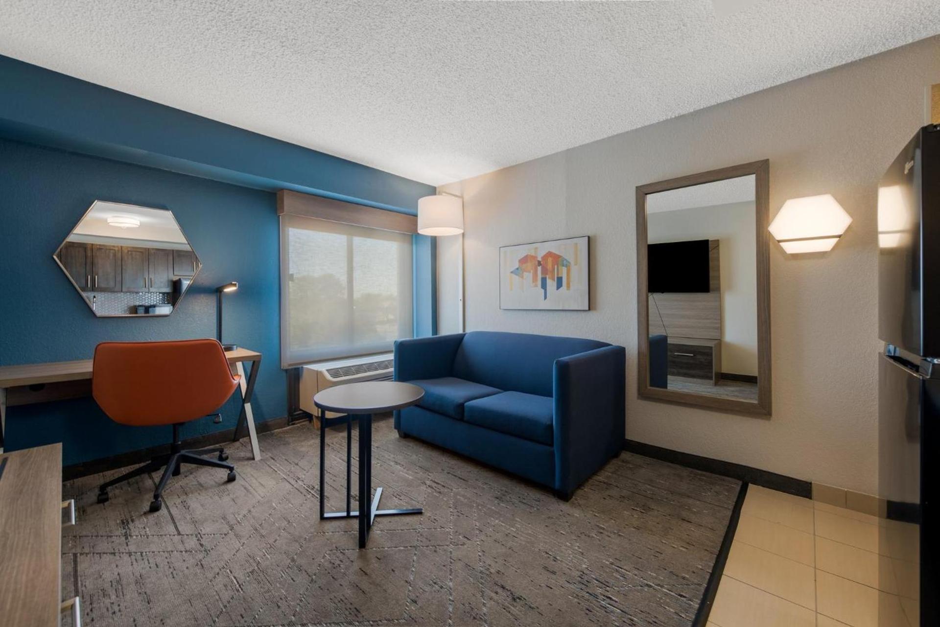 Holiday Inn Express Hotels- Hampton by IHG photo 66