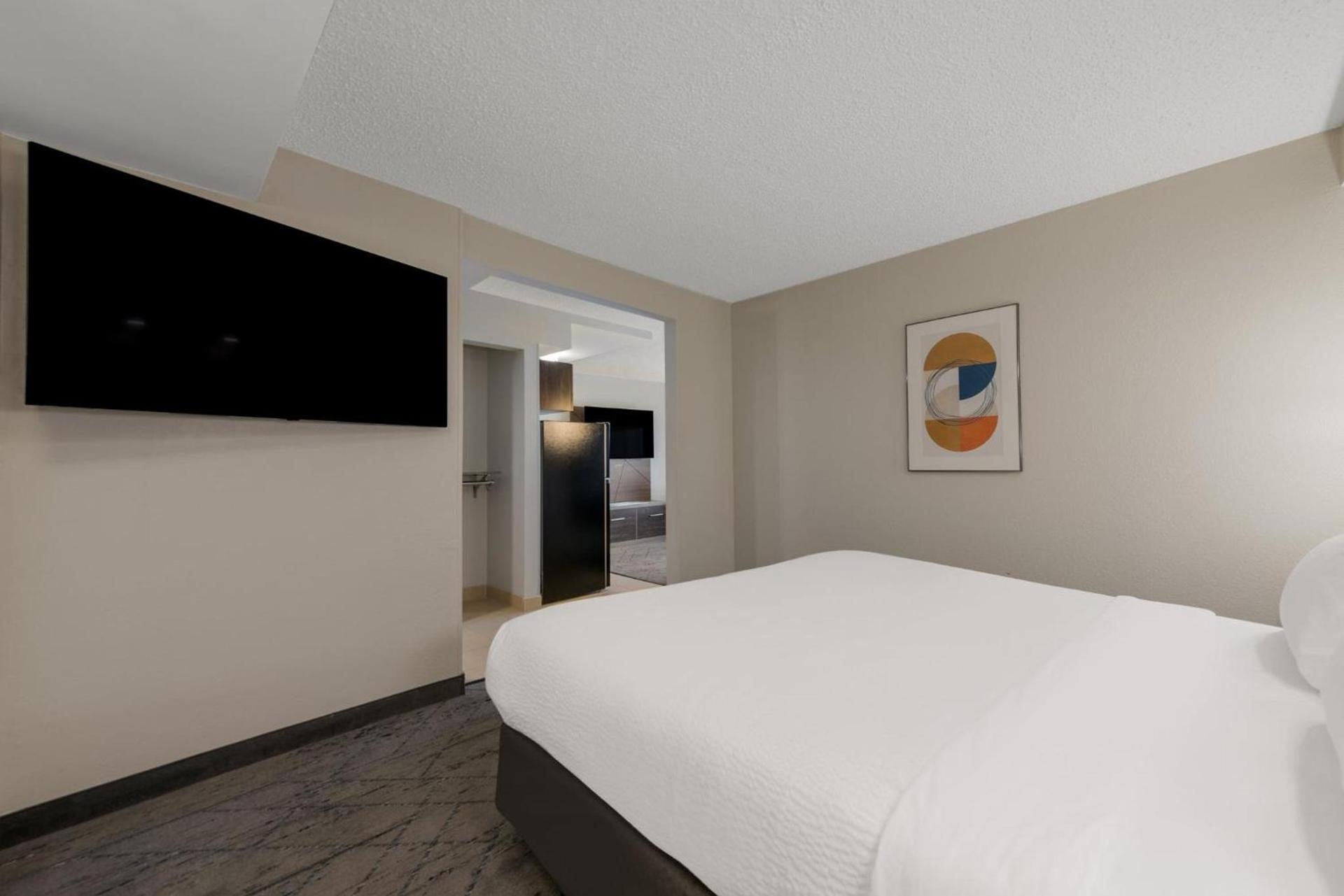 Holiday Inn Express Hotels- Hampton by IHG photo 73