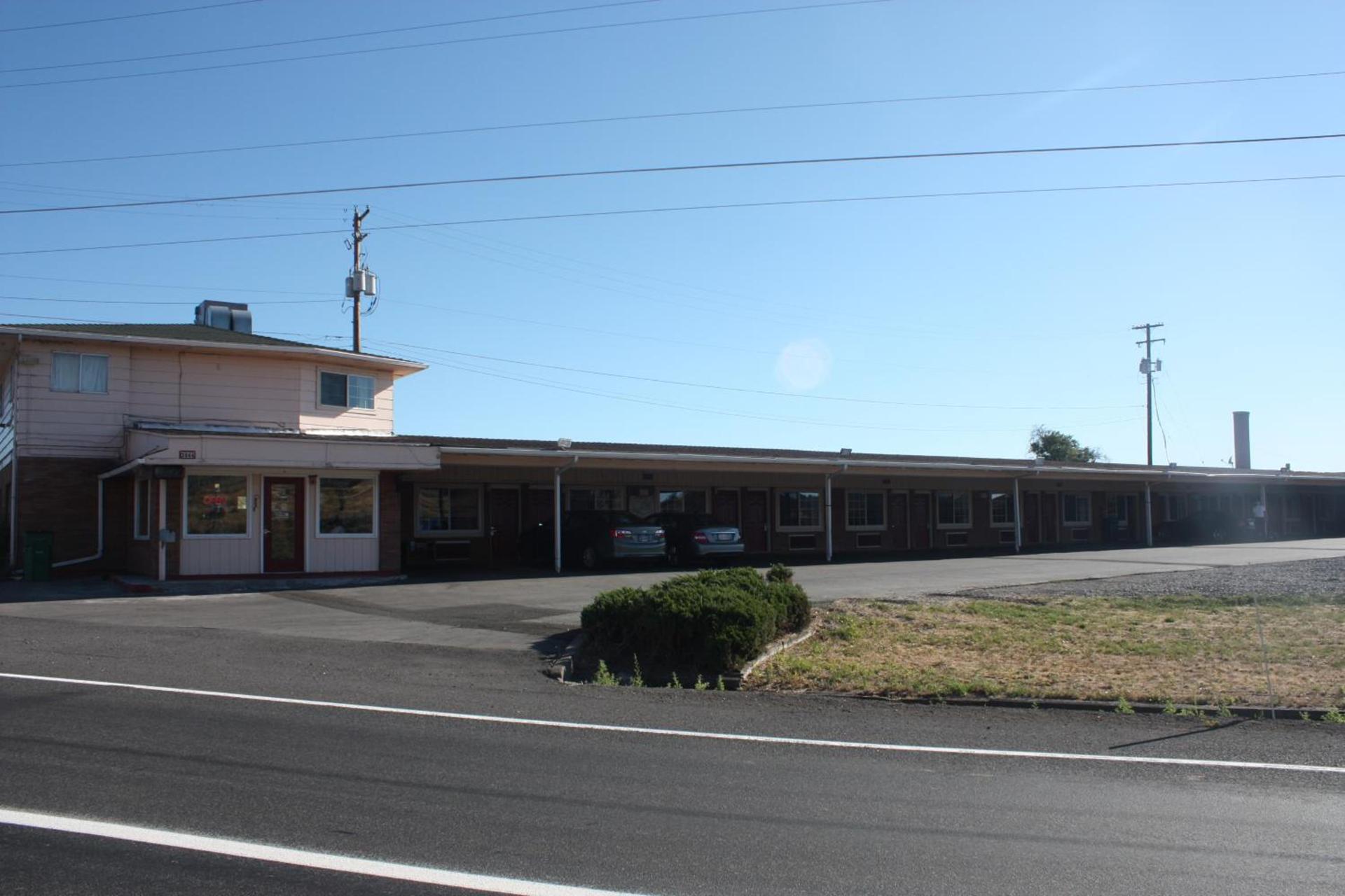A-1 Budget Motel photo 4
