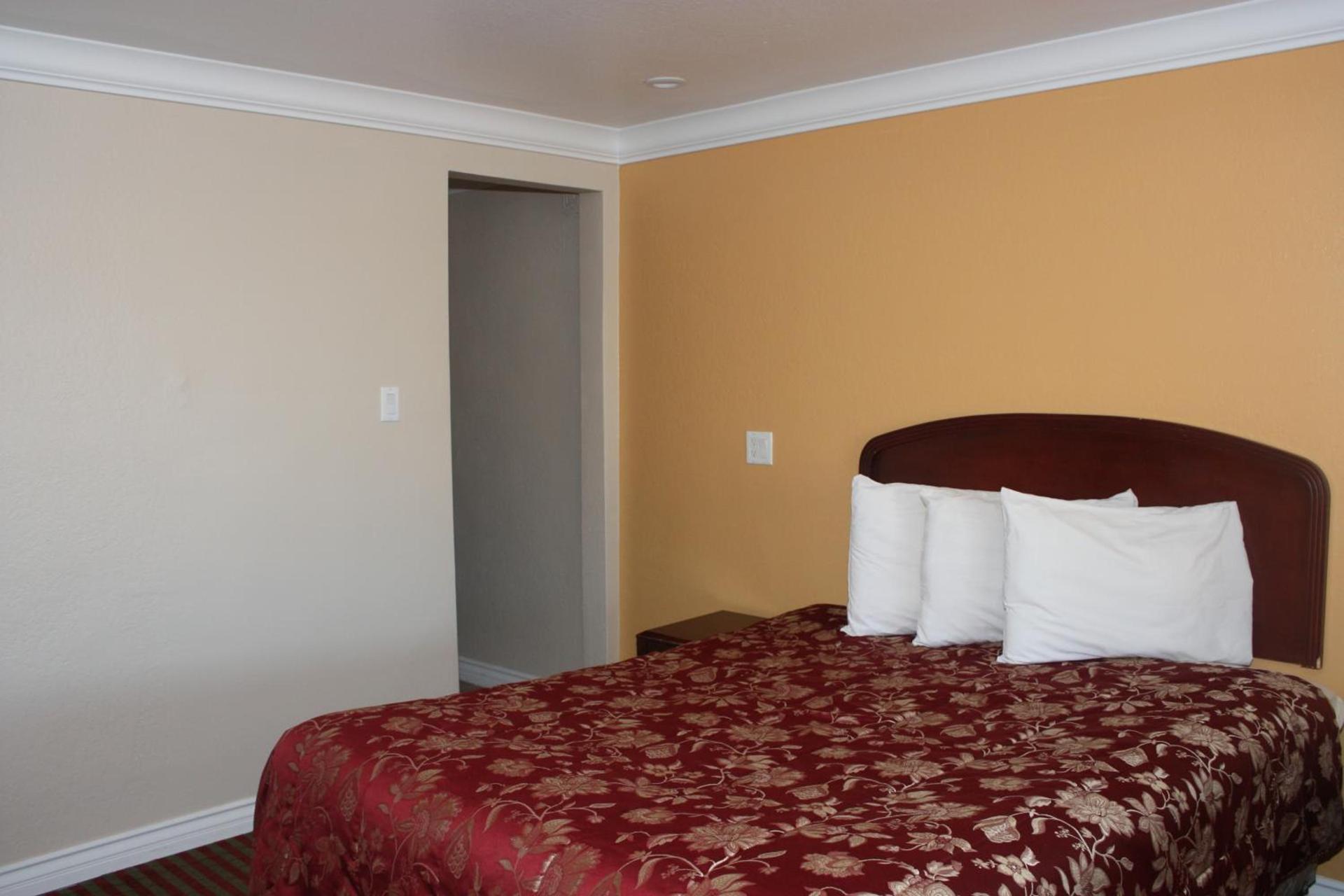 A-1 Budget Motel photo 20