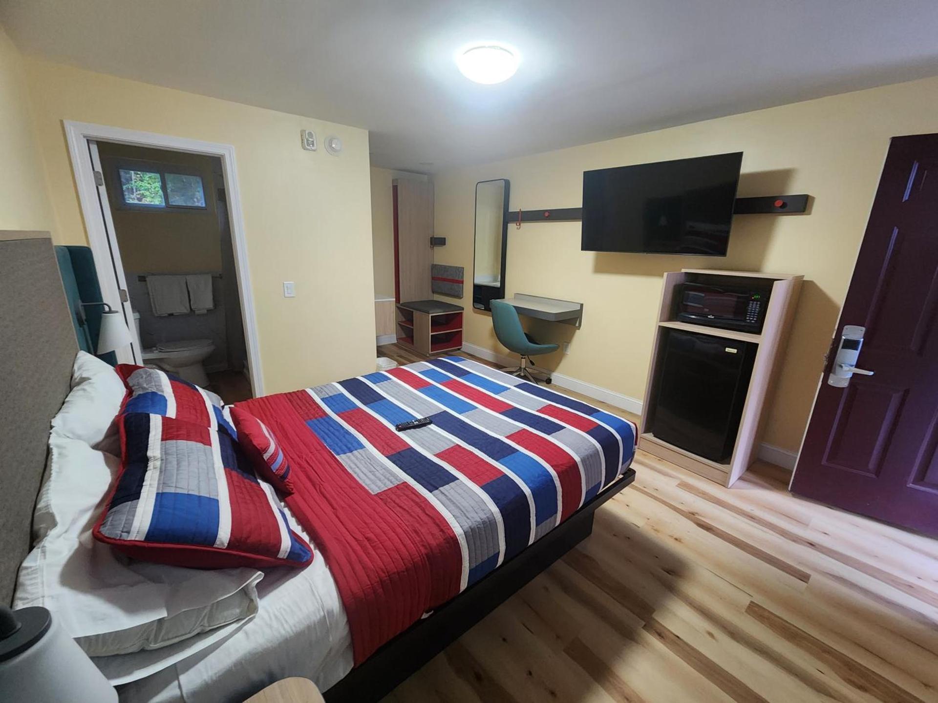 Americas Best Value Inn Providence-North Scituate photo 6