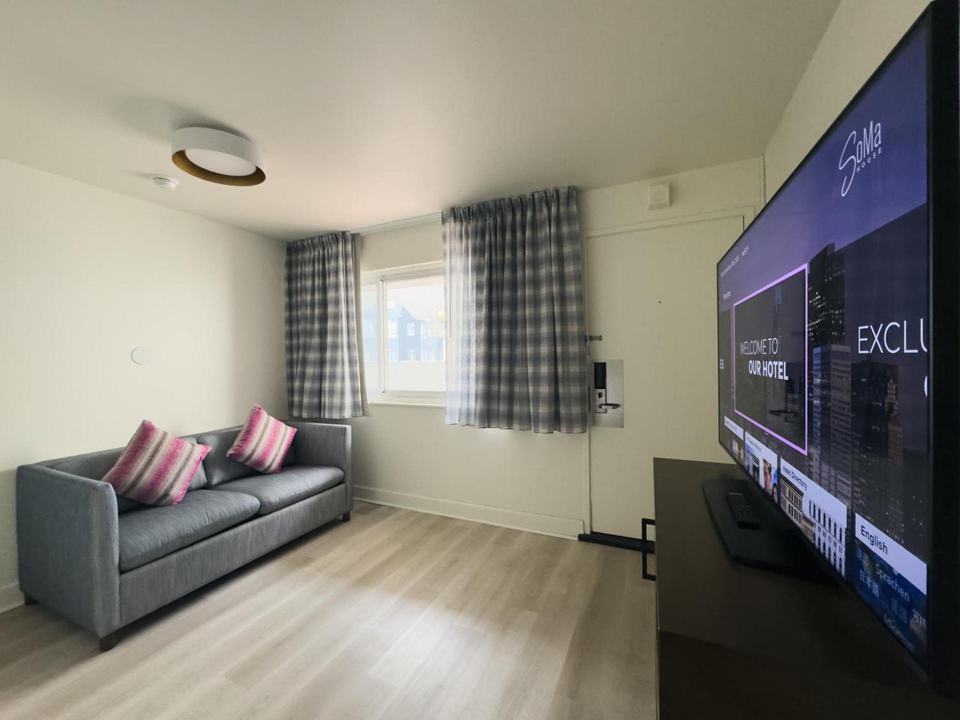 SoMa House photo 30