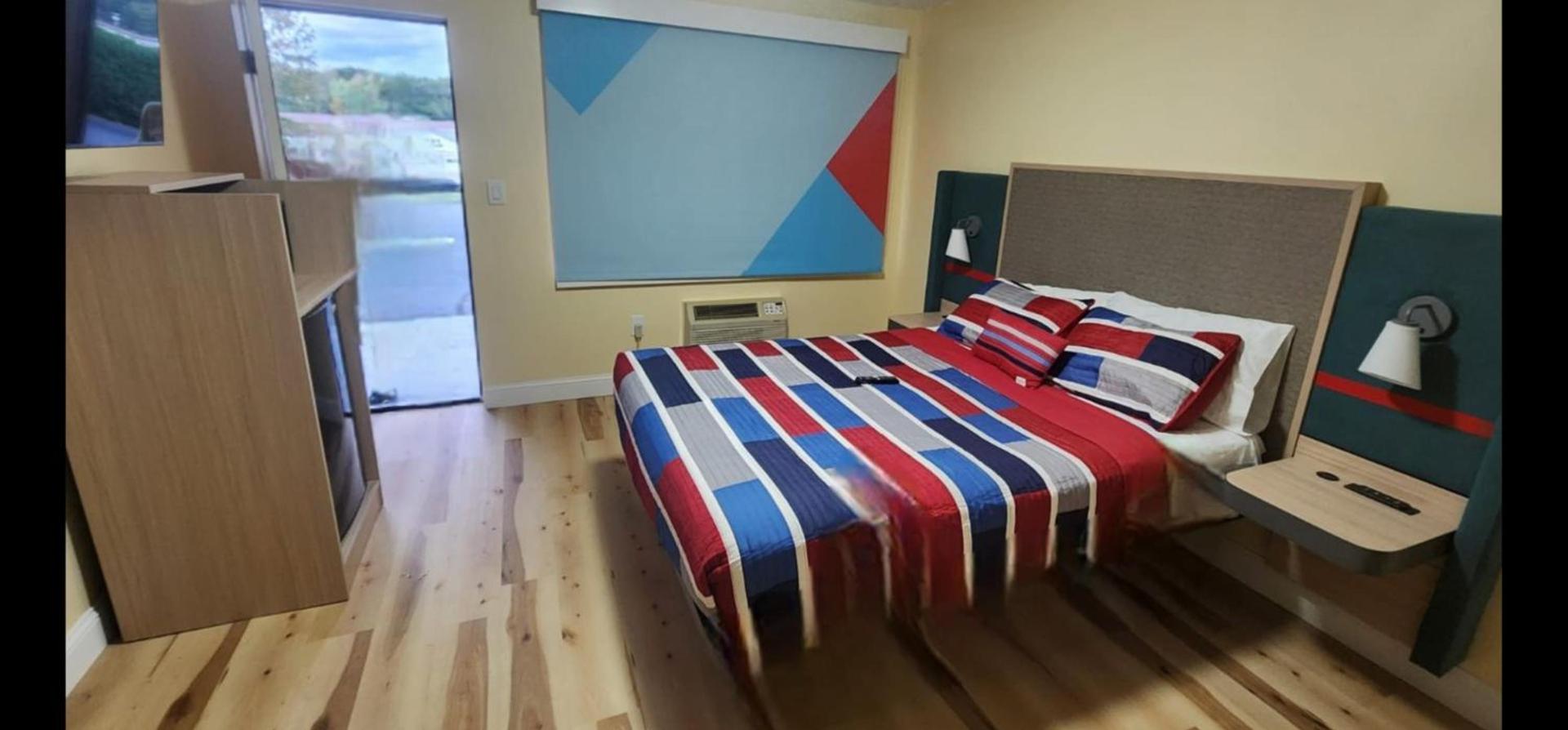 Americas Best Value Inn Providence-North Scituate photo 4