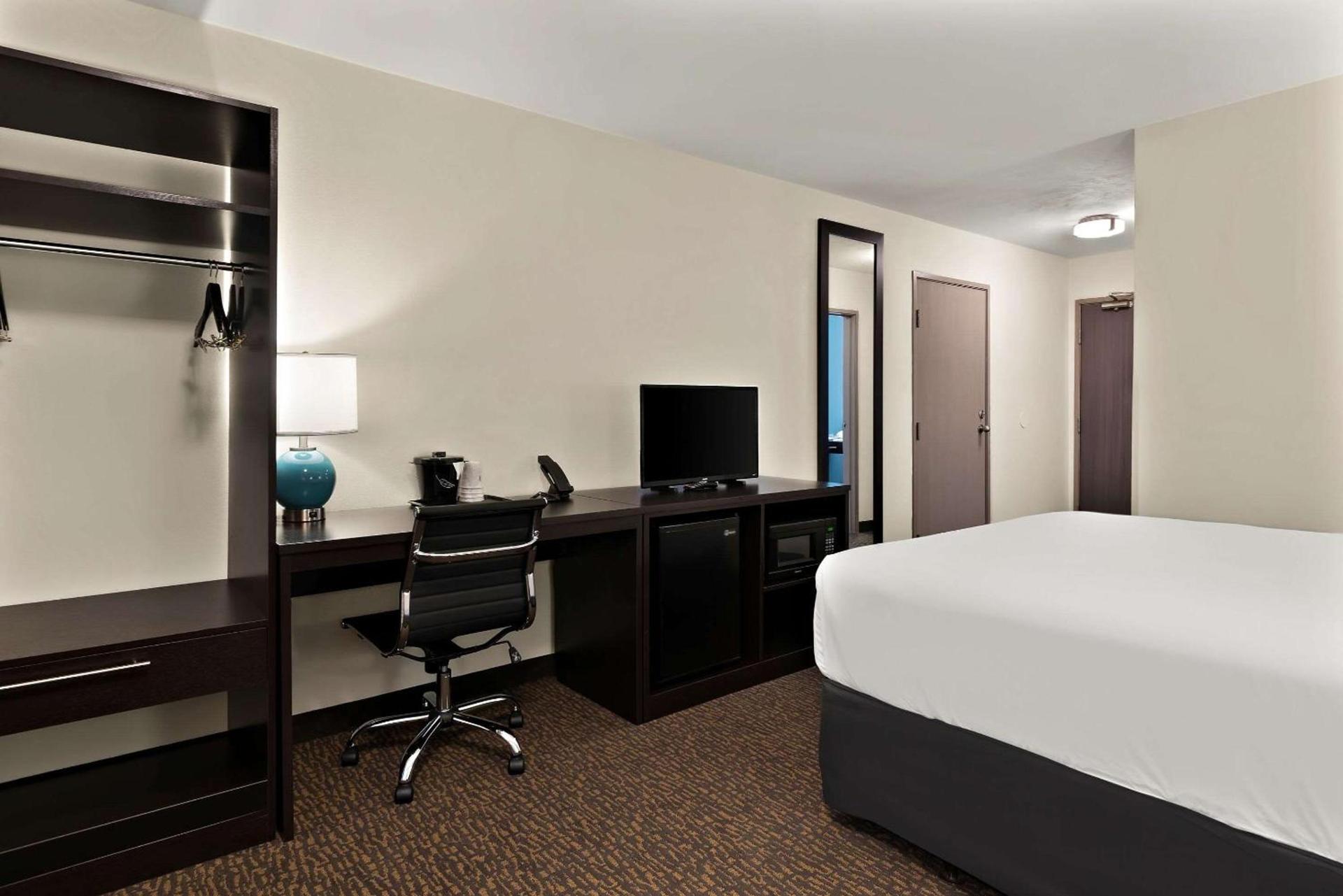Sleep Inn Kelso Longview photo 12