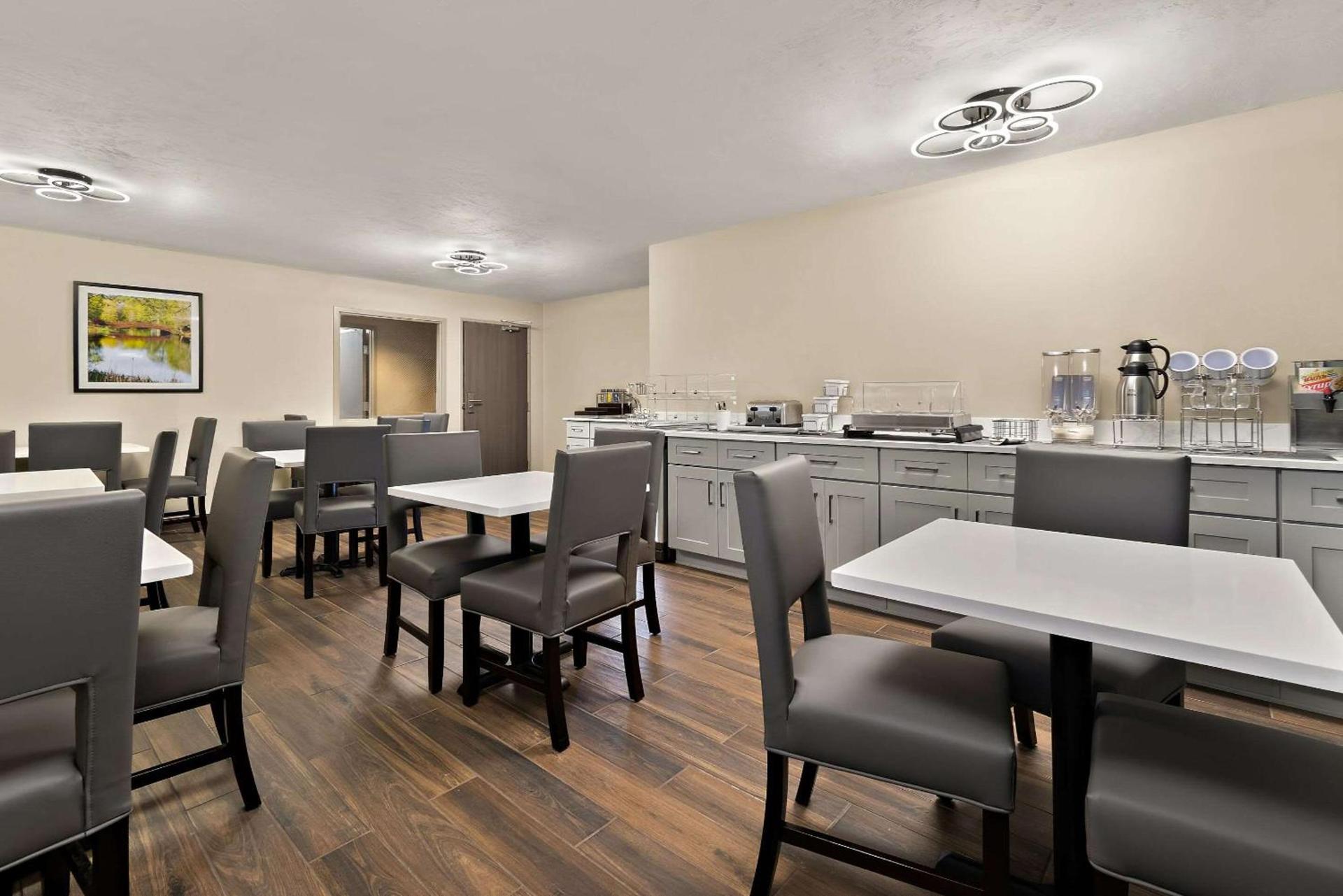 Sleep Inn Kelso Longview photo 38