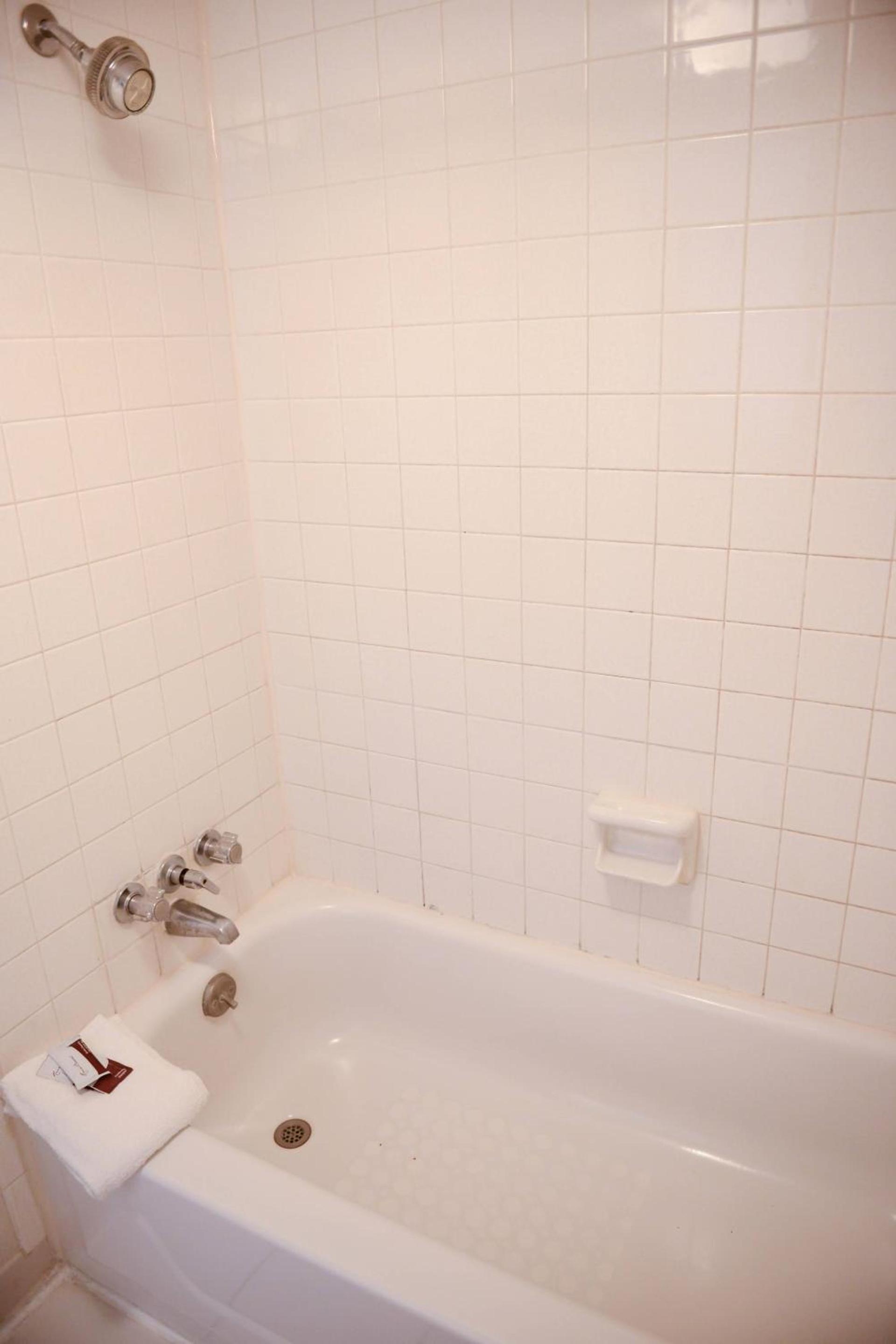 Relax Inn photo 18