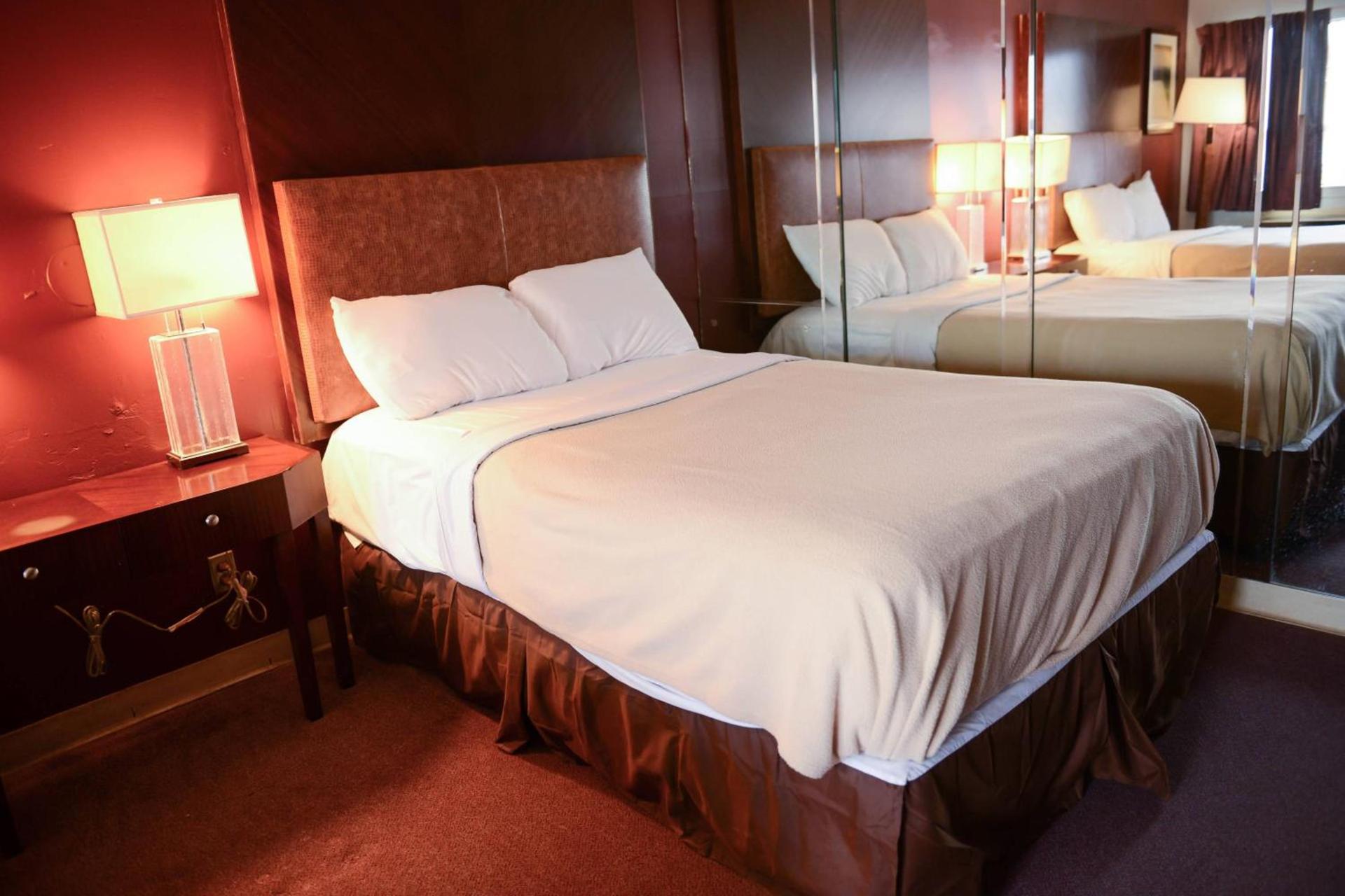Relax Inn photo 38