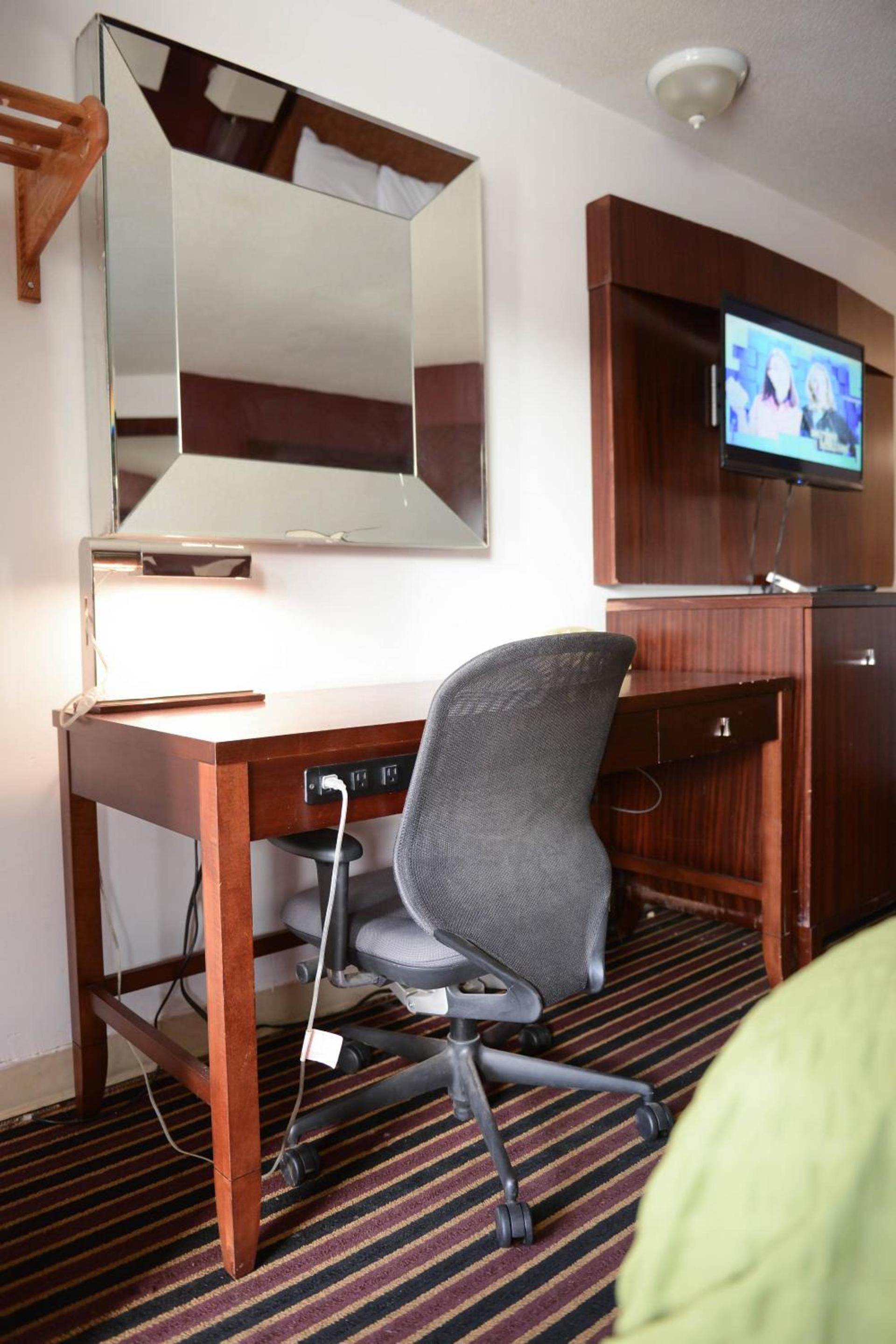 Relax Inn photo 41