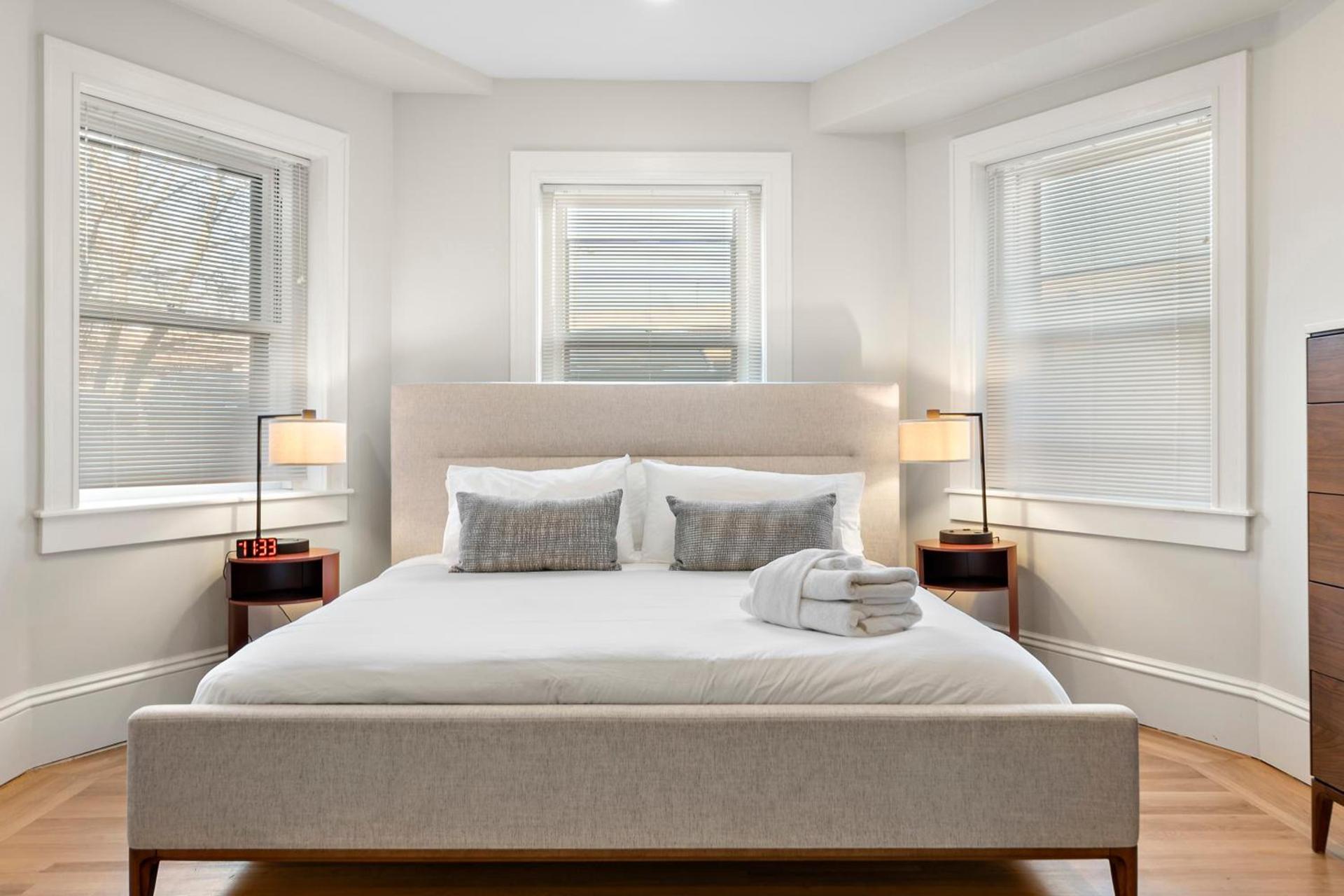 Charlesgate Suites photo 74