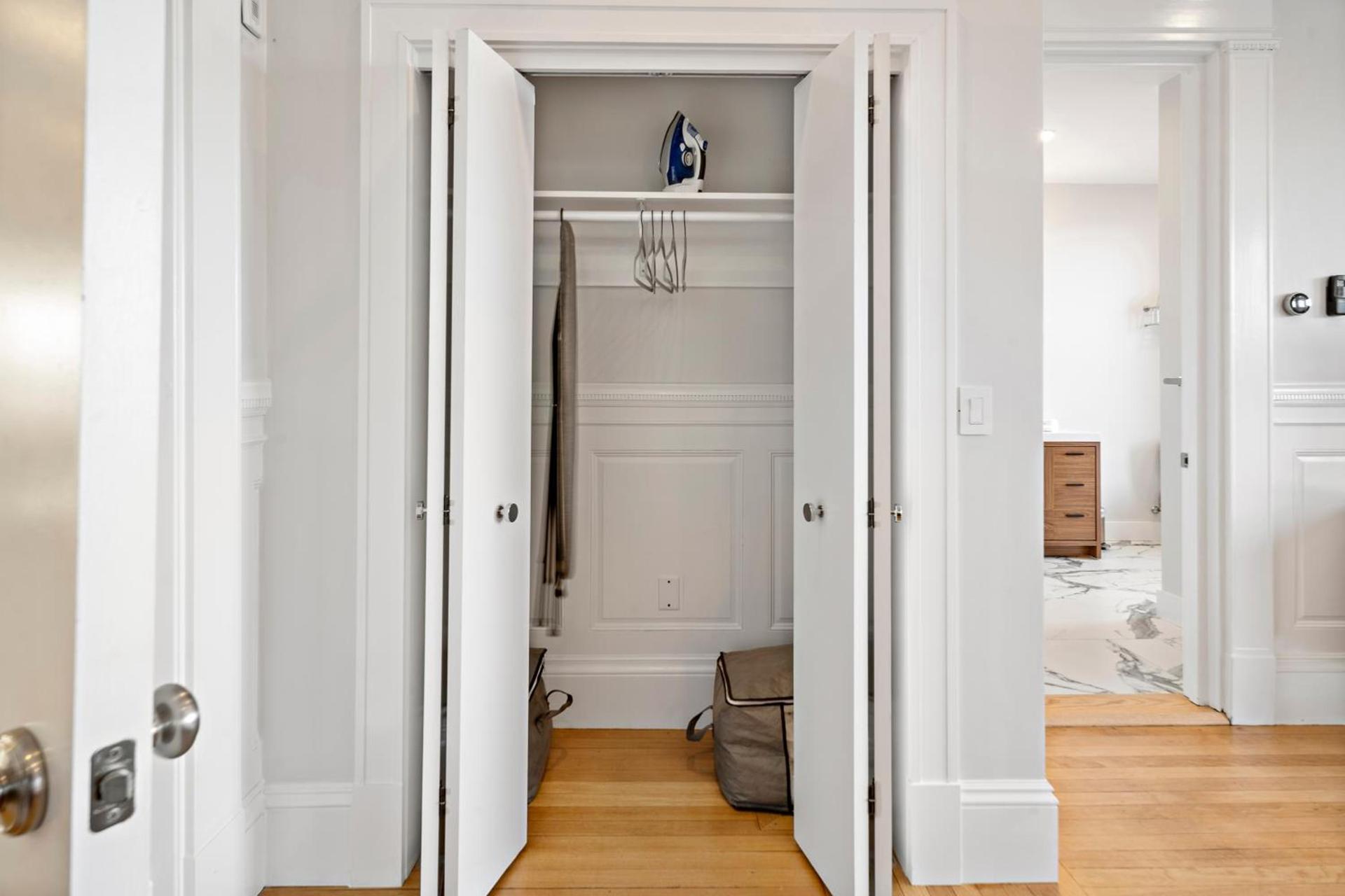 Charlesgate Suites photo 57