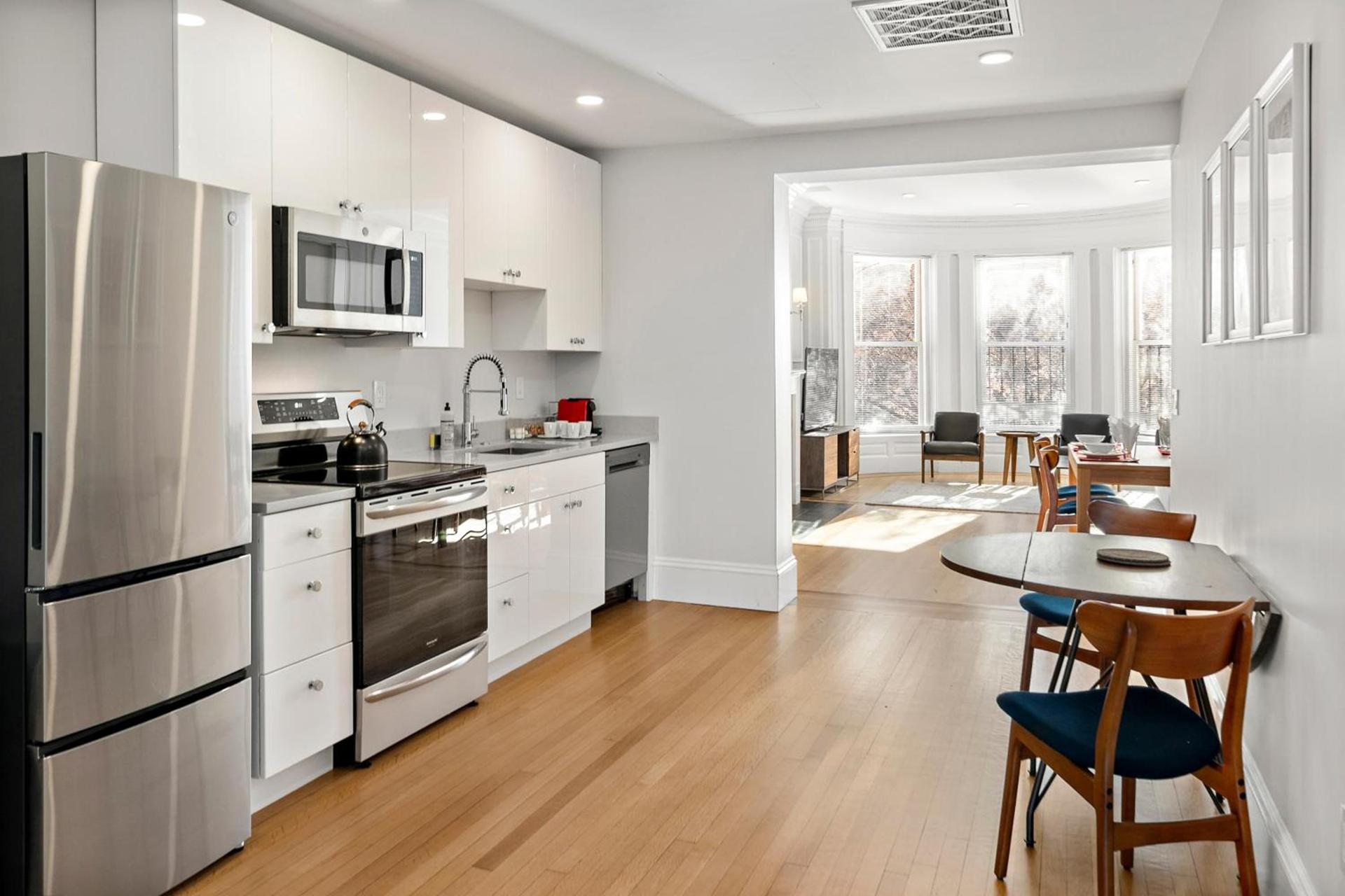 Charlesgate Suites photo 6
