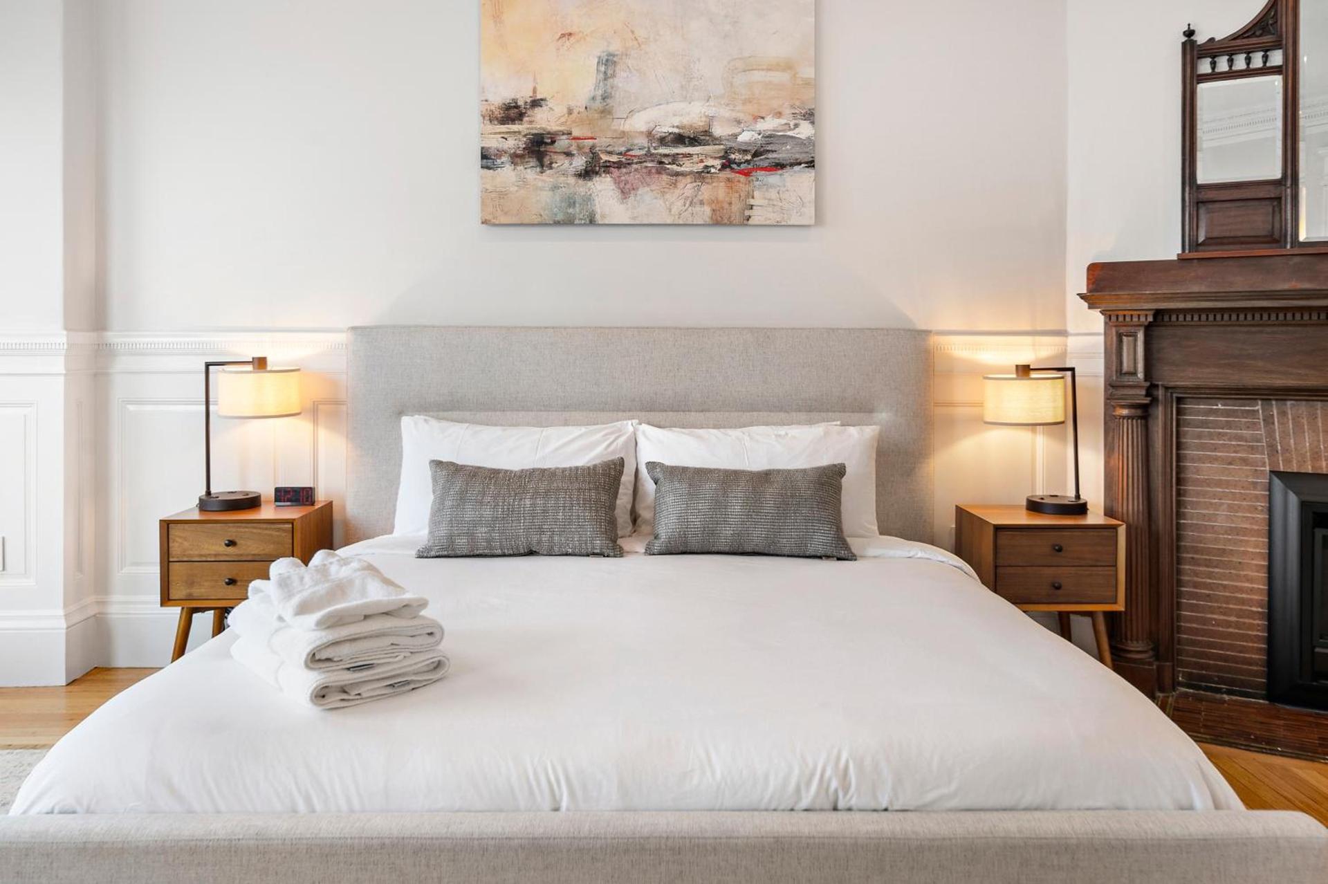 Charlesgate Suites photo 11