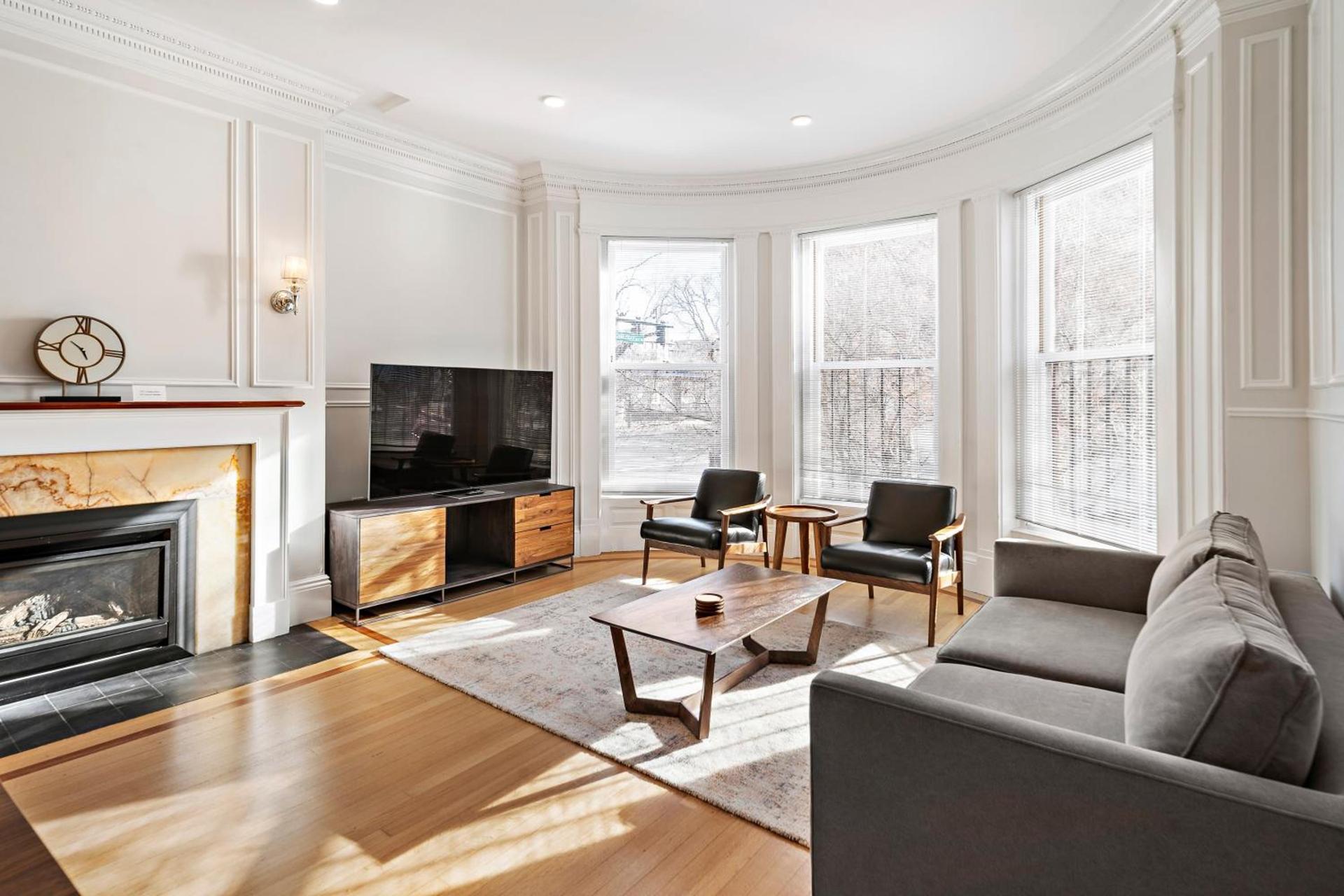 Charlesgate Suites photo 16