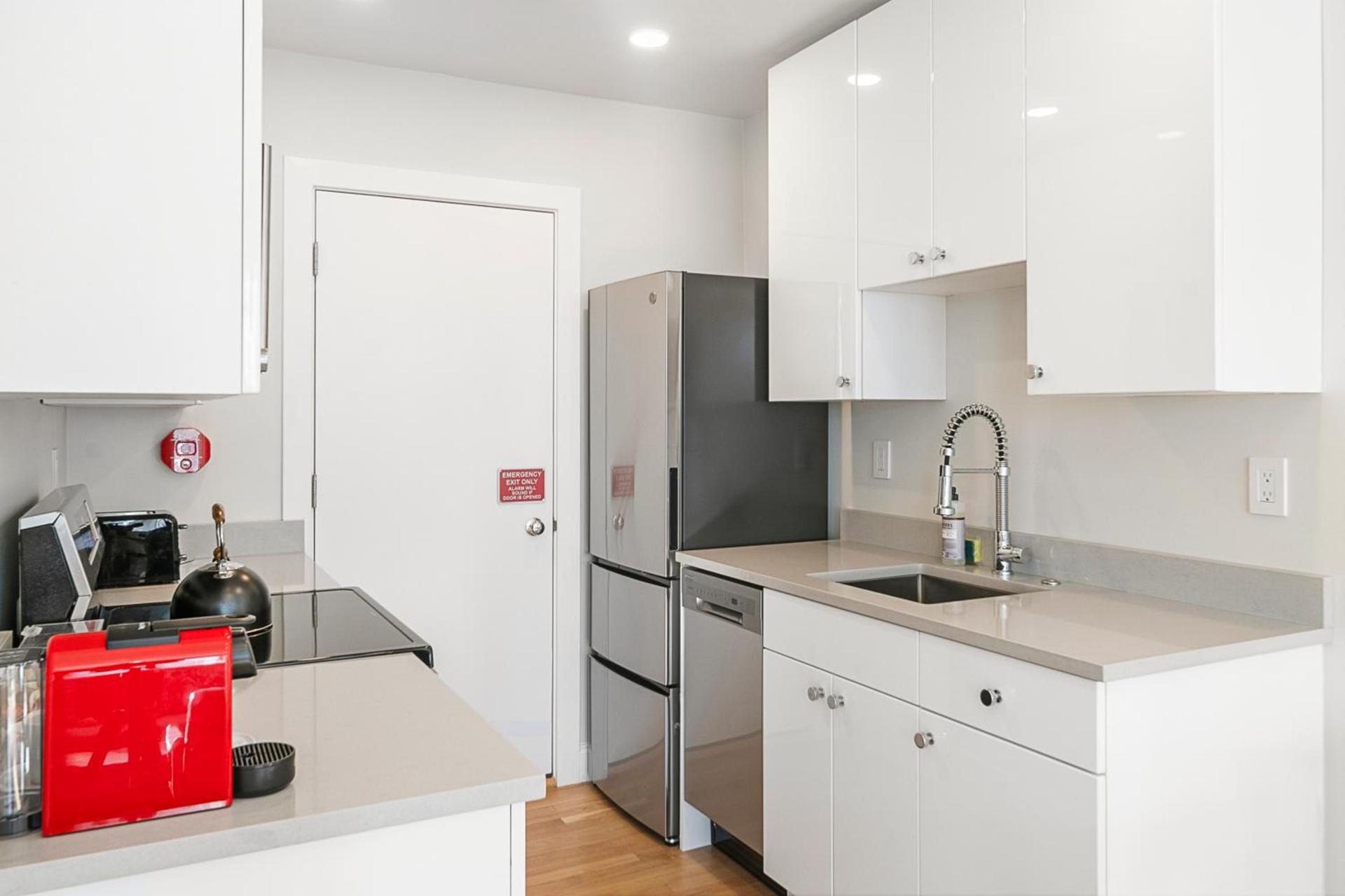 Charlesgate Suites photo 66