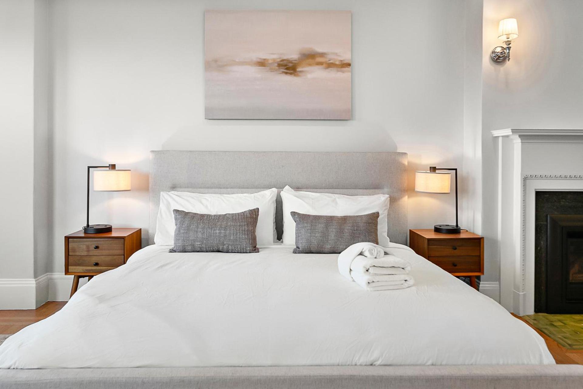 Charlesgate Suites photo 75