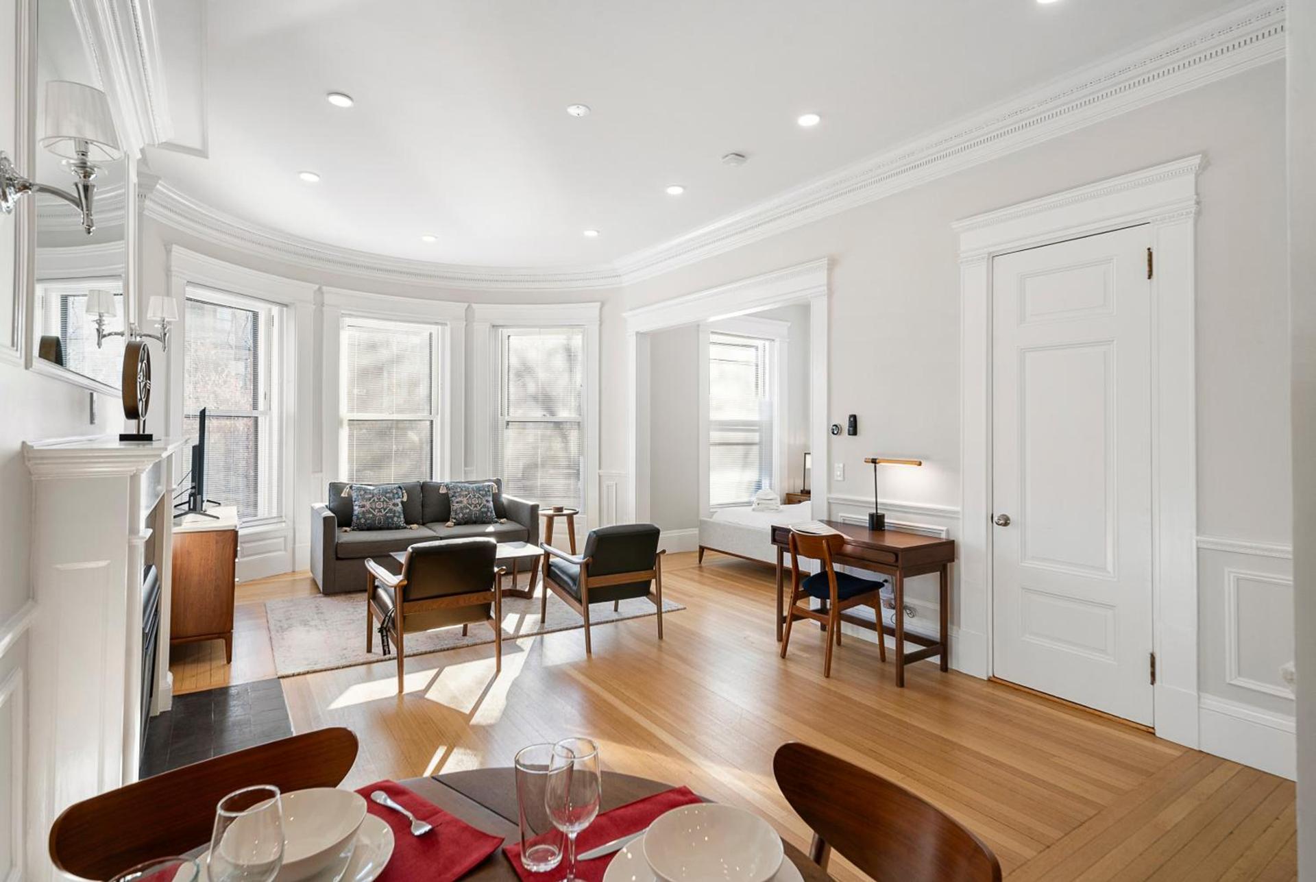 Charlesgate Suites photo 44