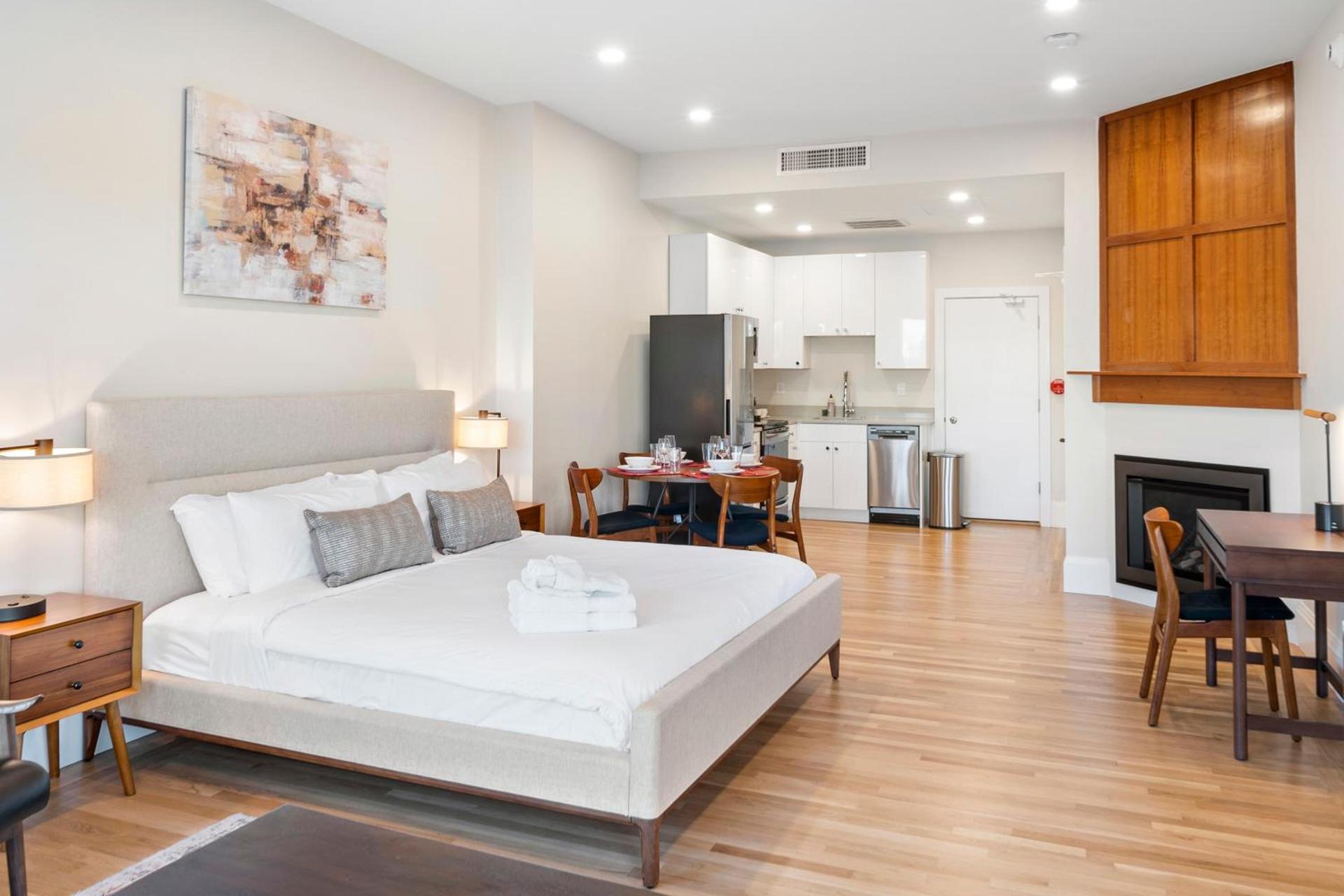 Charlesgate Suites photo 21