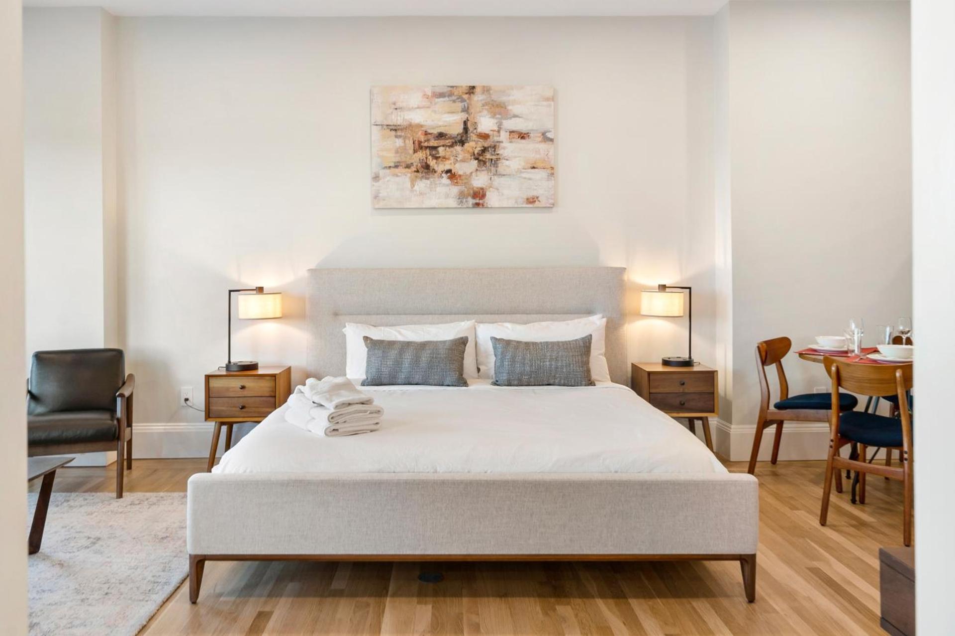 Charlesgate Suites photo 25