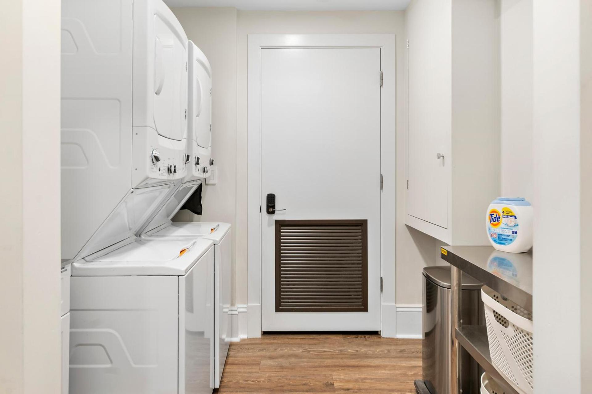 Charlesgate Suites photo 27