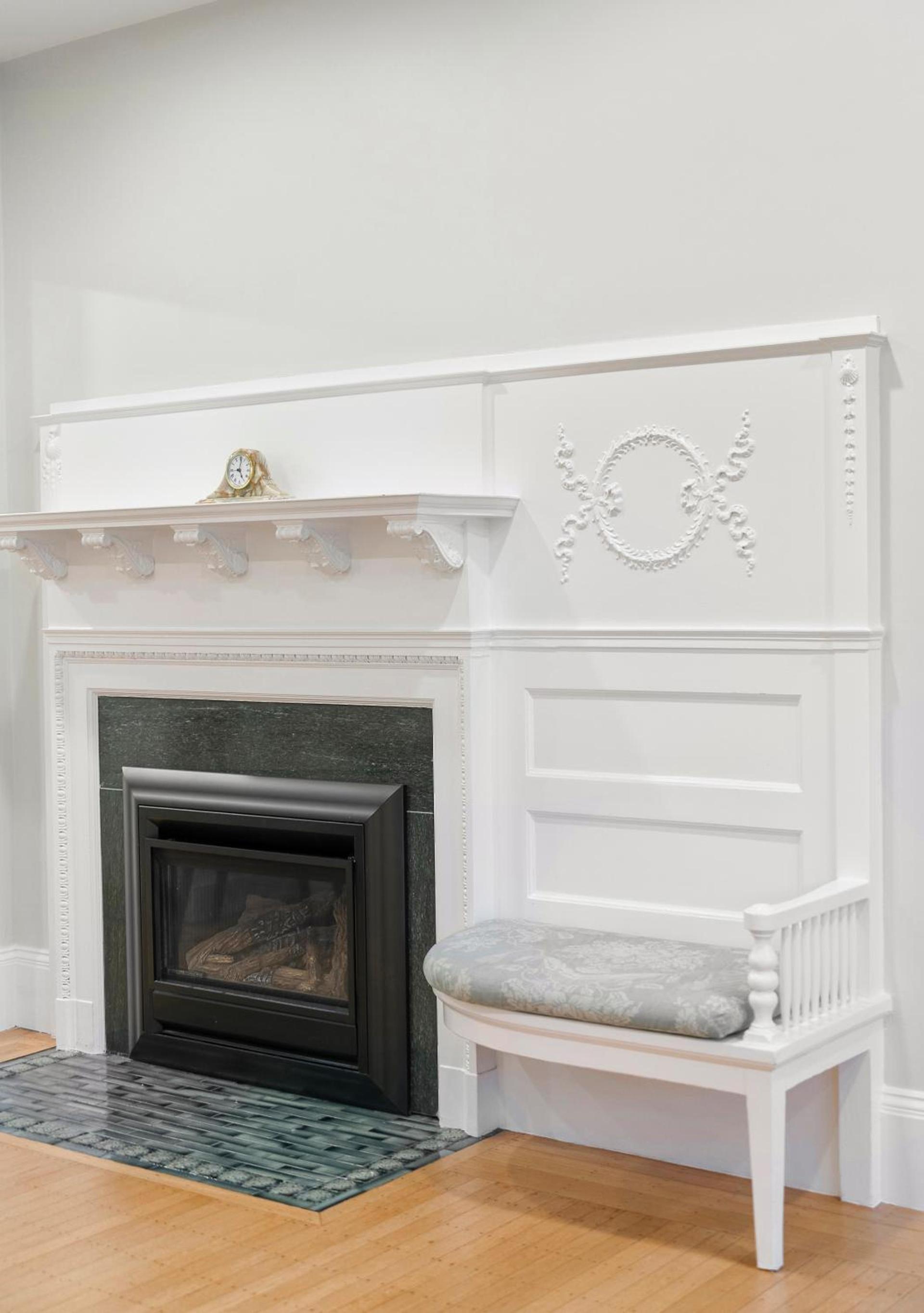 Charlesgate Suites photo 4