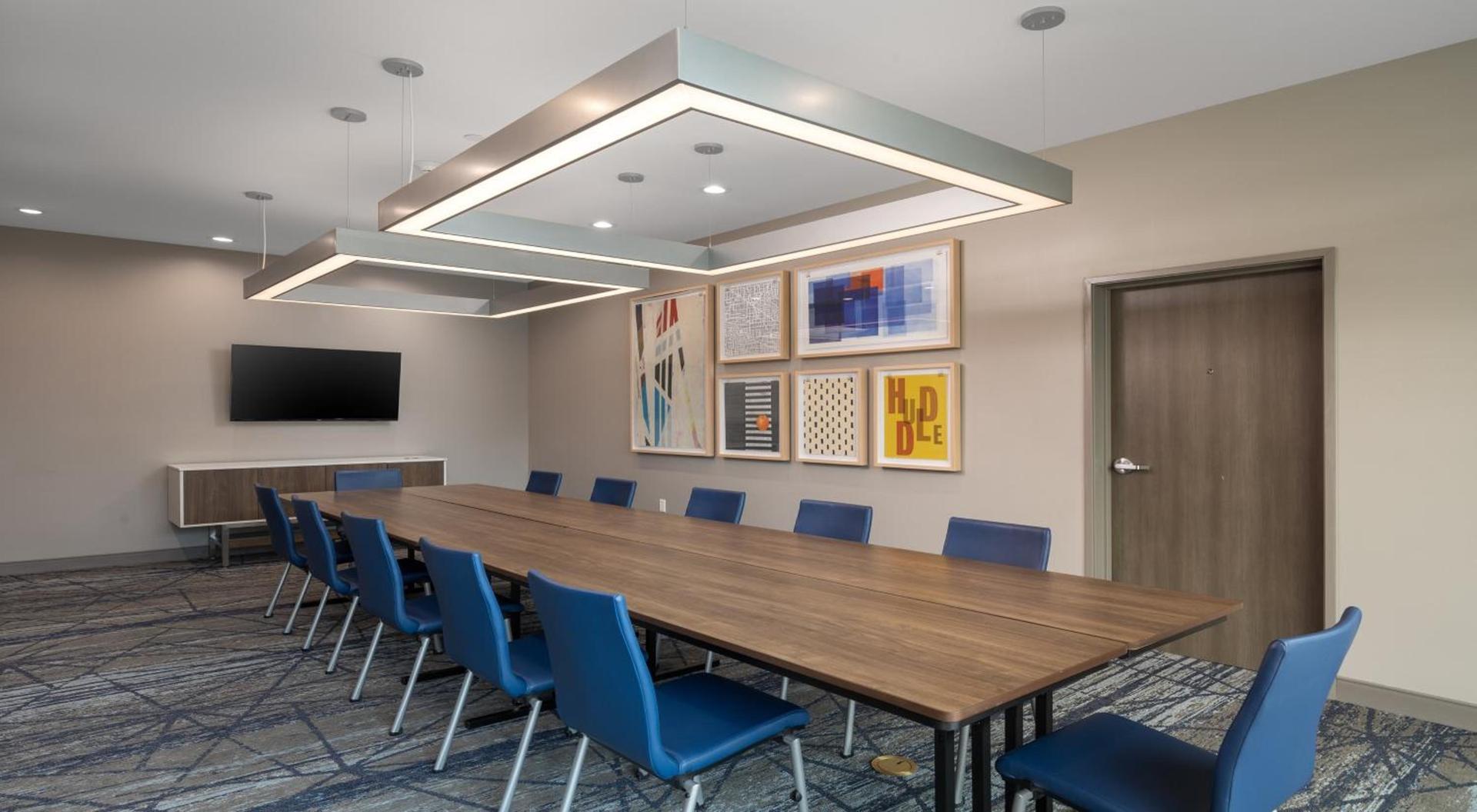 Holiday Inn Express & Suites Hawaiian Gardens by IHG photo 76