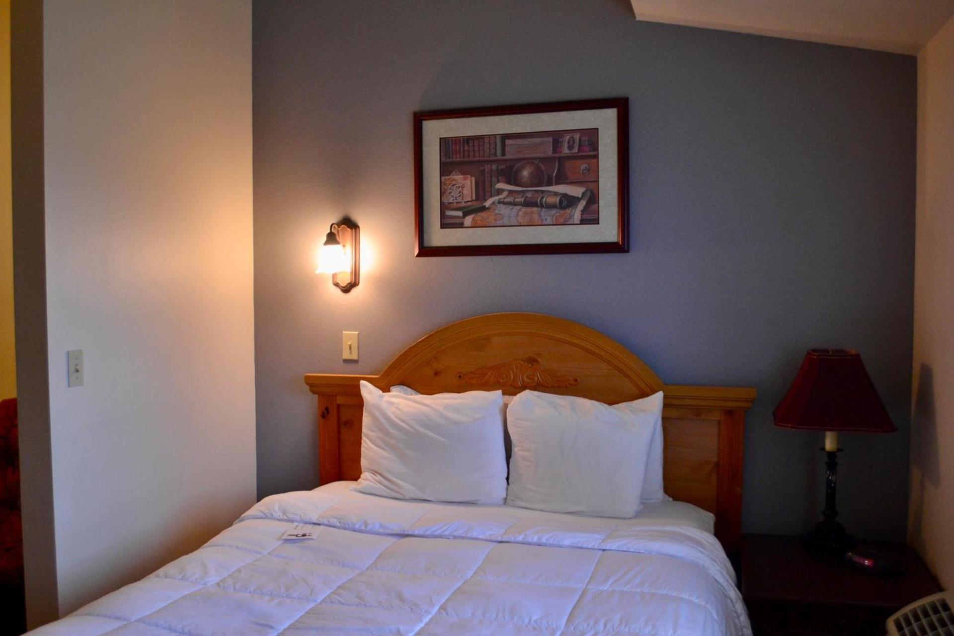 Anaco Bay Inn photo 13