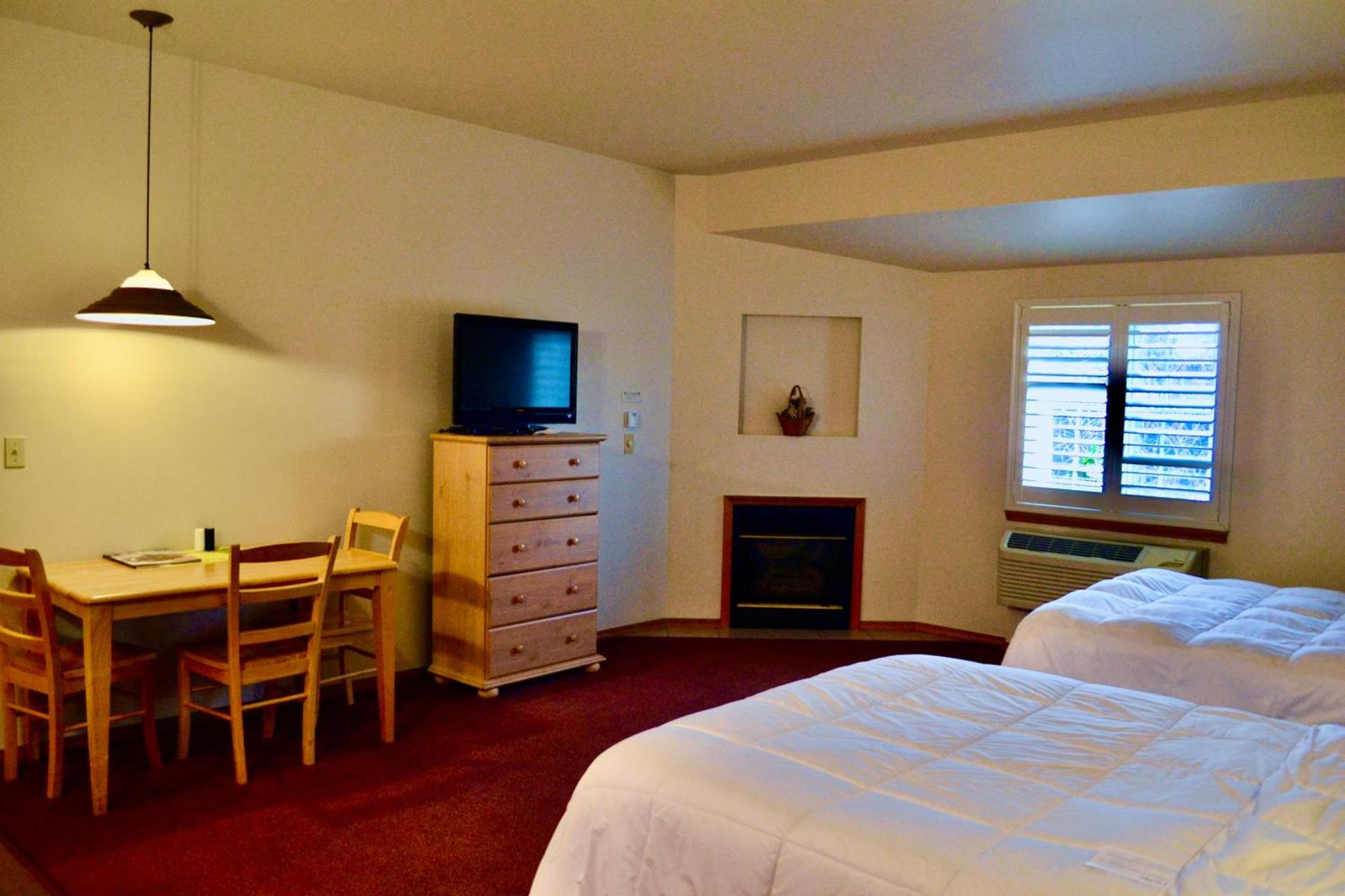Anaco Bay Inn photo 17