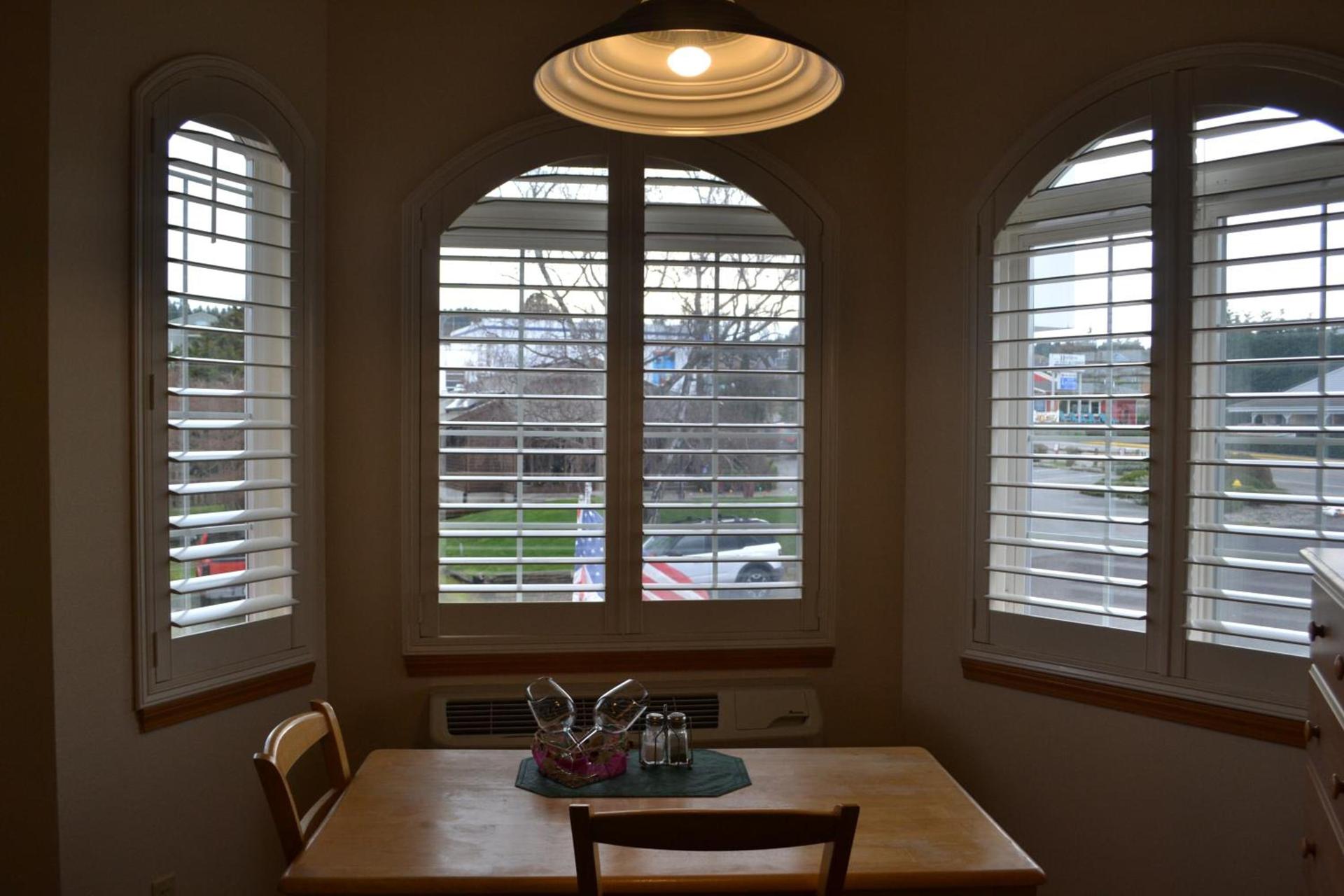 Anaco Bay Inn photo 28